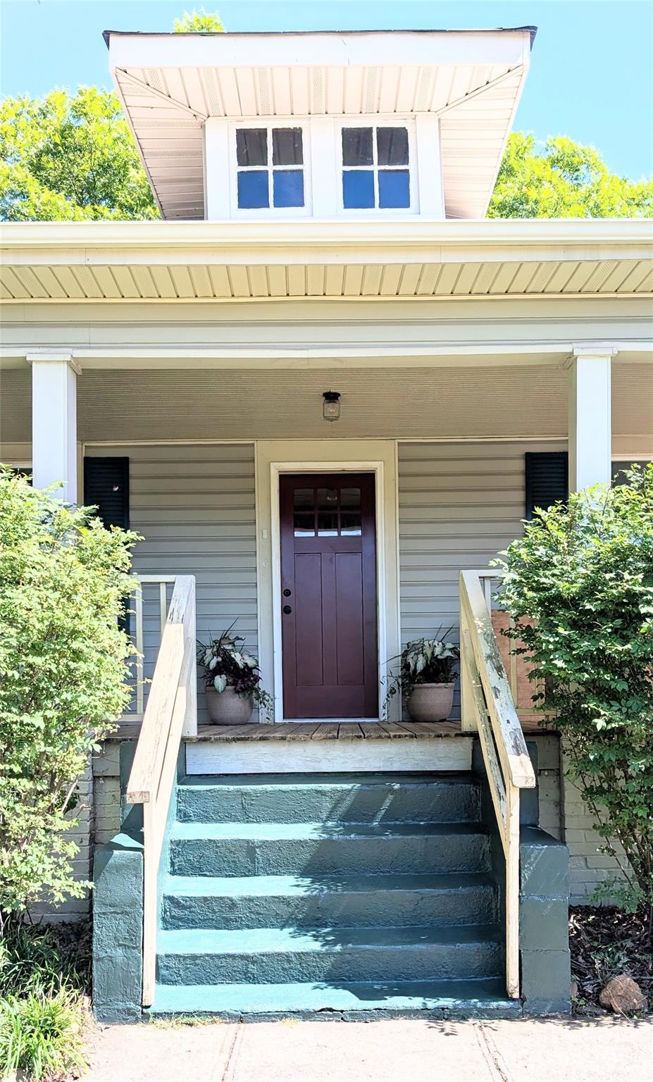 110 N Chestnut Street Property Photo 1
