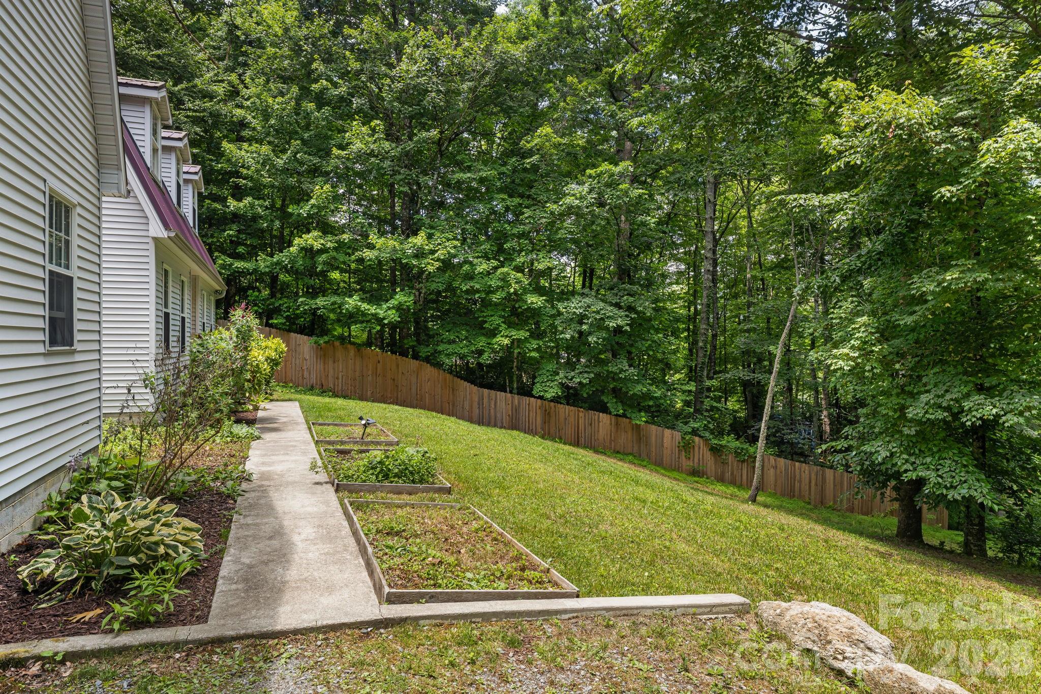 94 Paradise Cove Road Property Photo 48