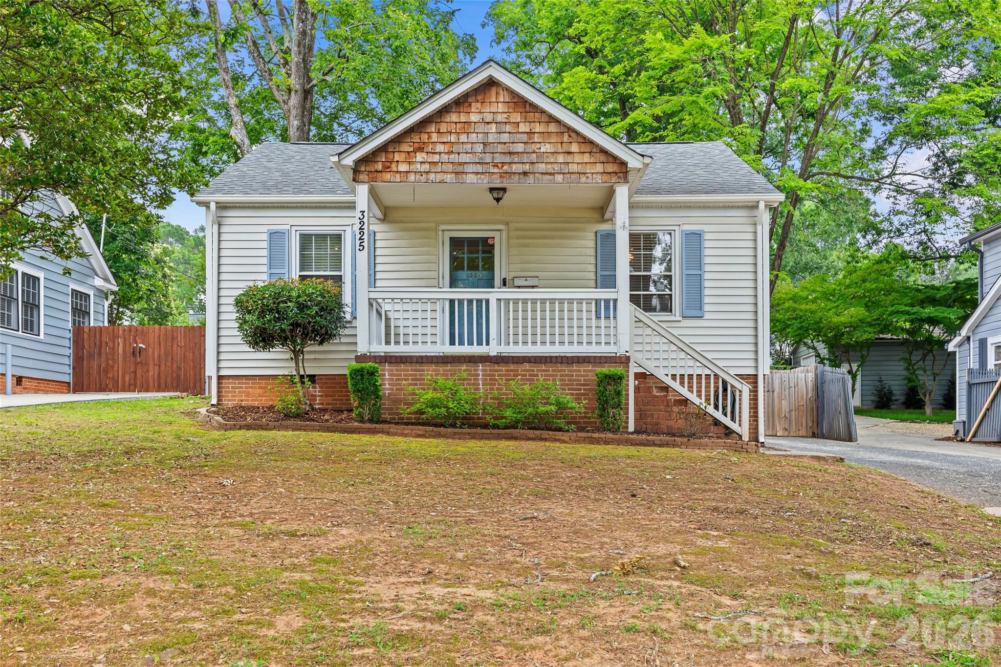 3225 Commonwealth Avenue Property Photo 2