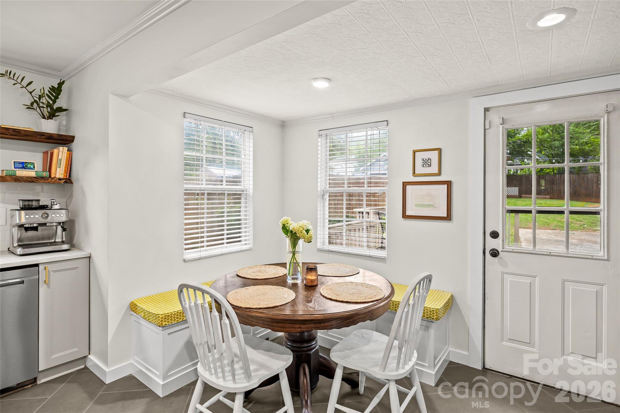 3225 Commonwealth Avenue Property Photo 11