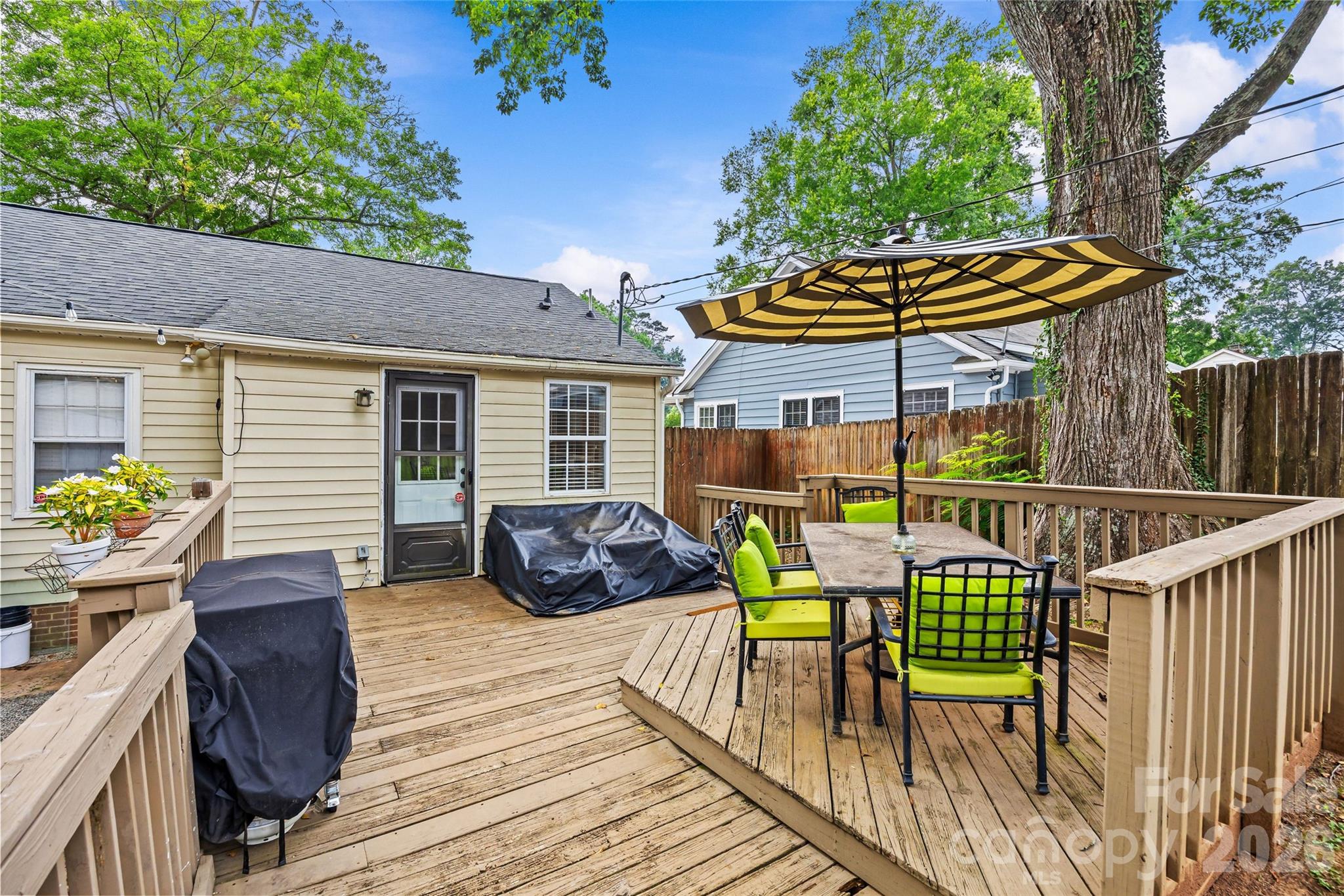 3225 Commonwealth Avenue Property Photo 24