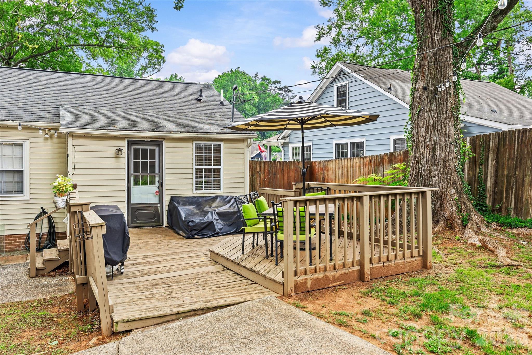 3225 Commonwealth Avenue Property Photo 28