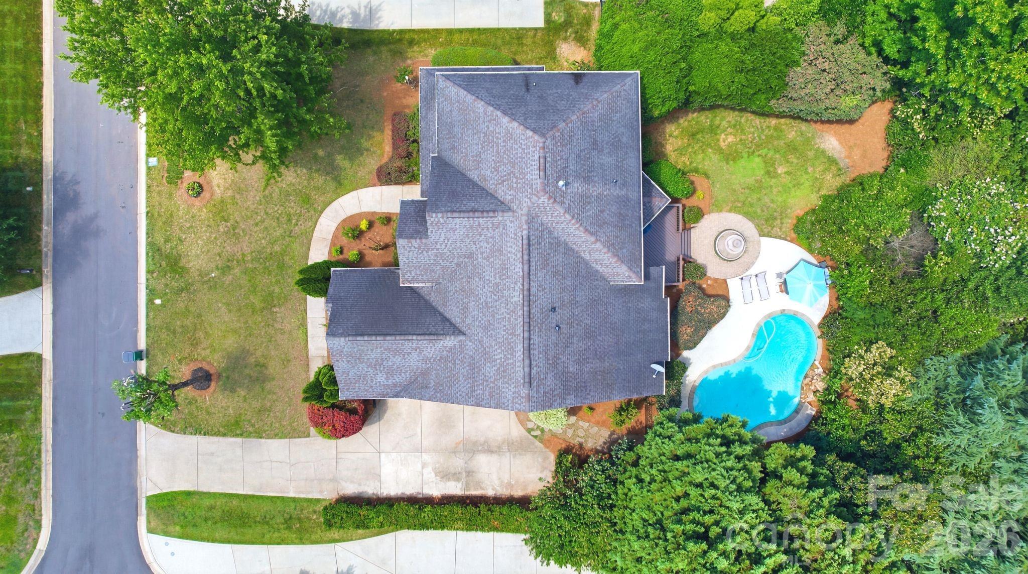 12319 Summer Breeze Court Property Photo 2