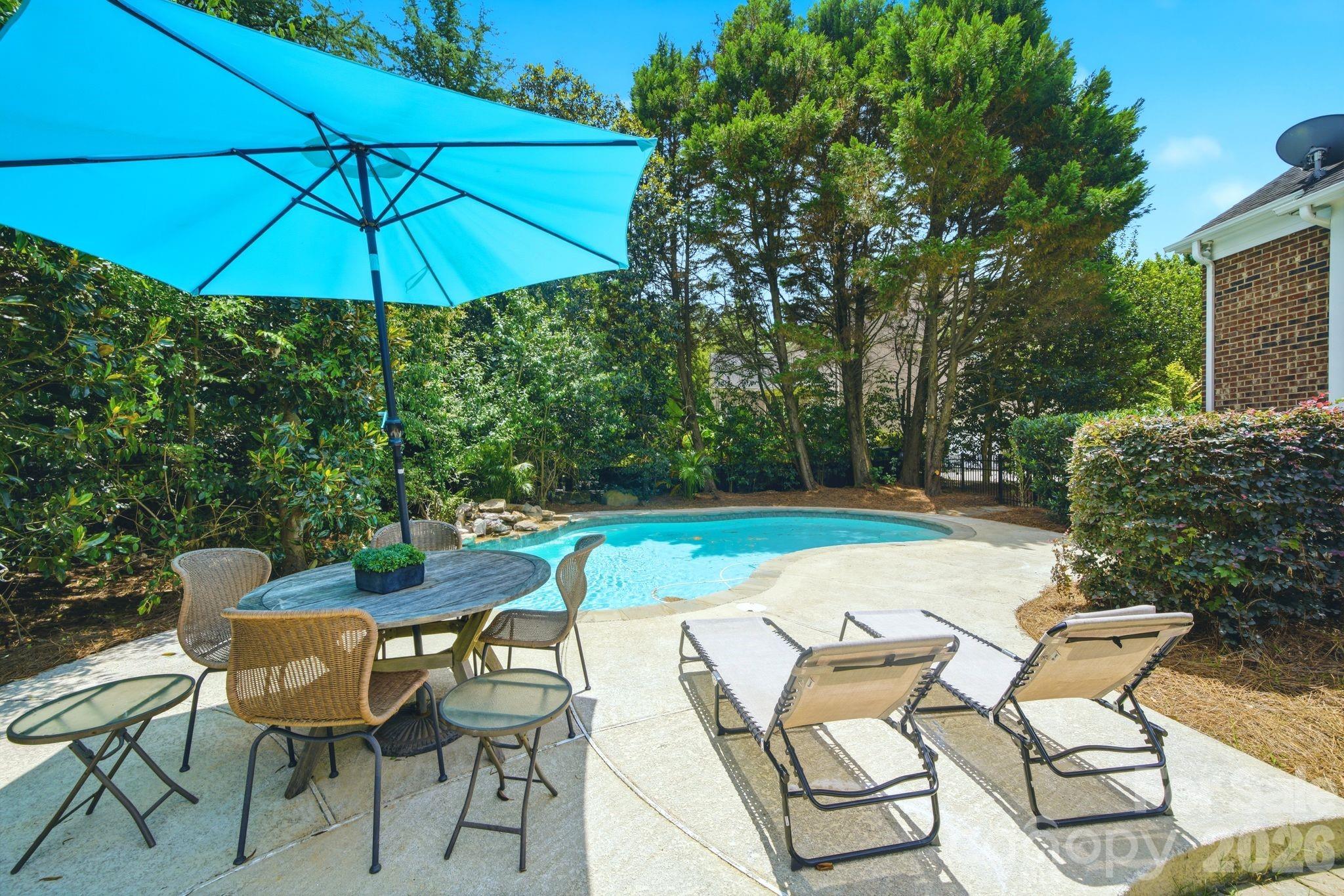 12319 Summer Breeze Court Property Photo 3