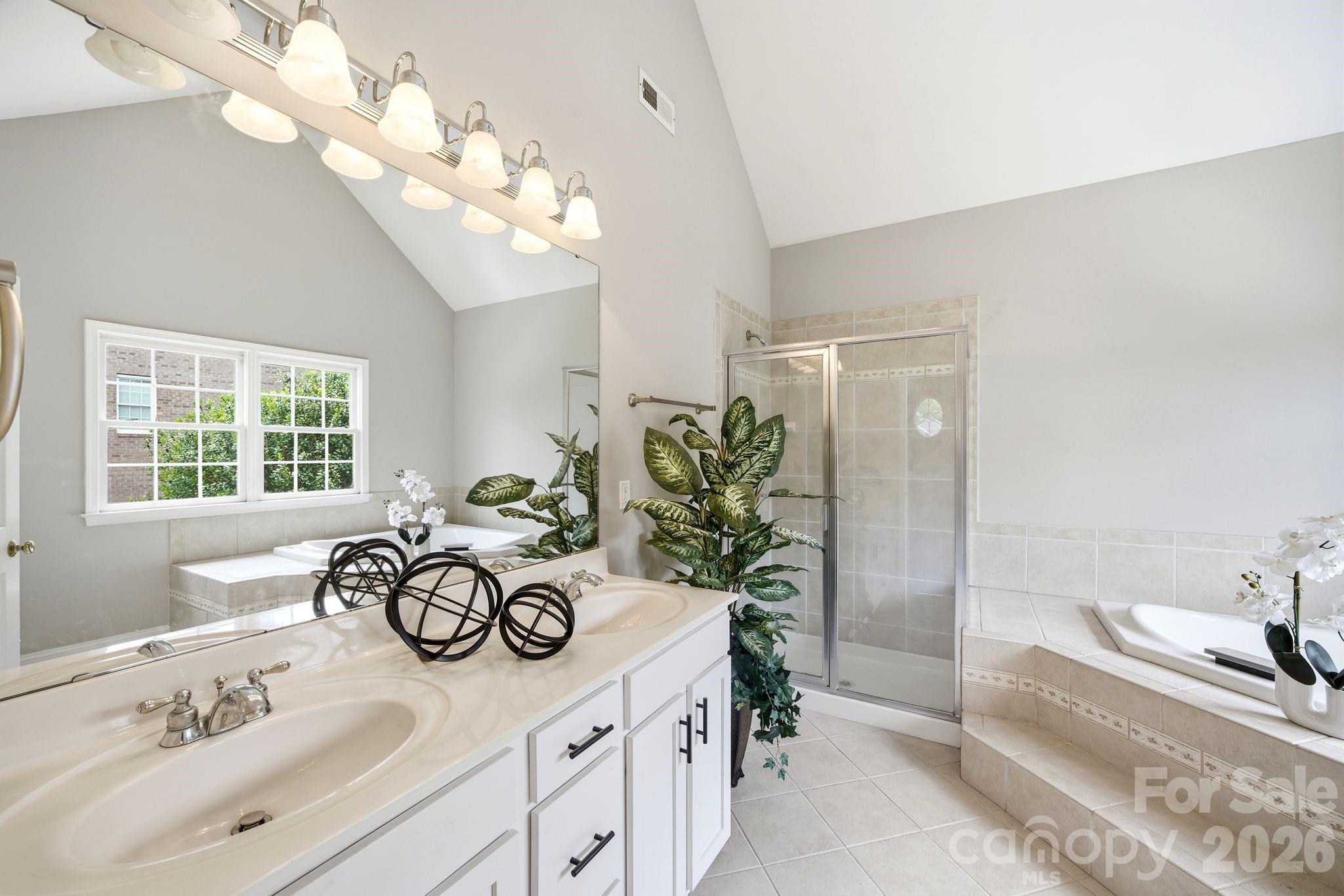 12319 Summer Breeze Court Property Photo 23