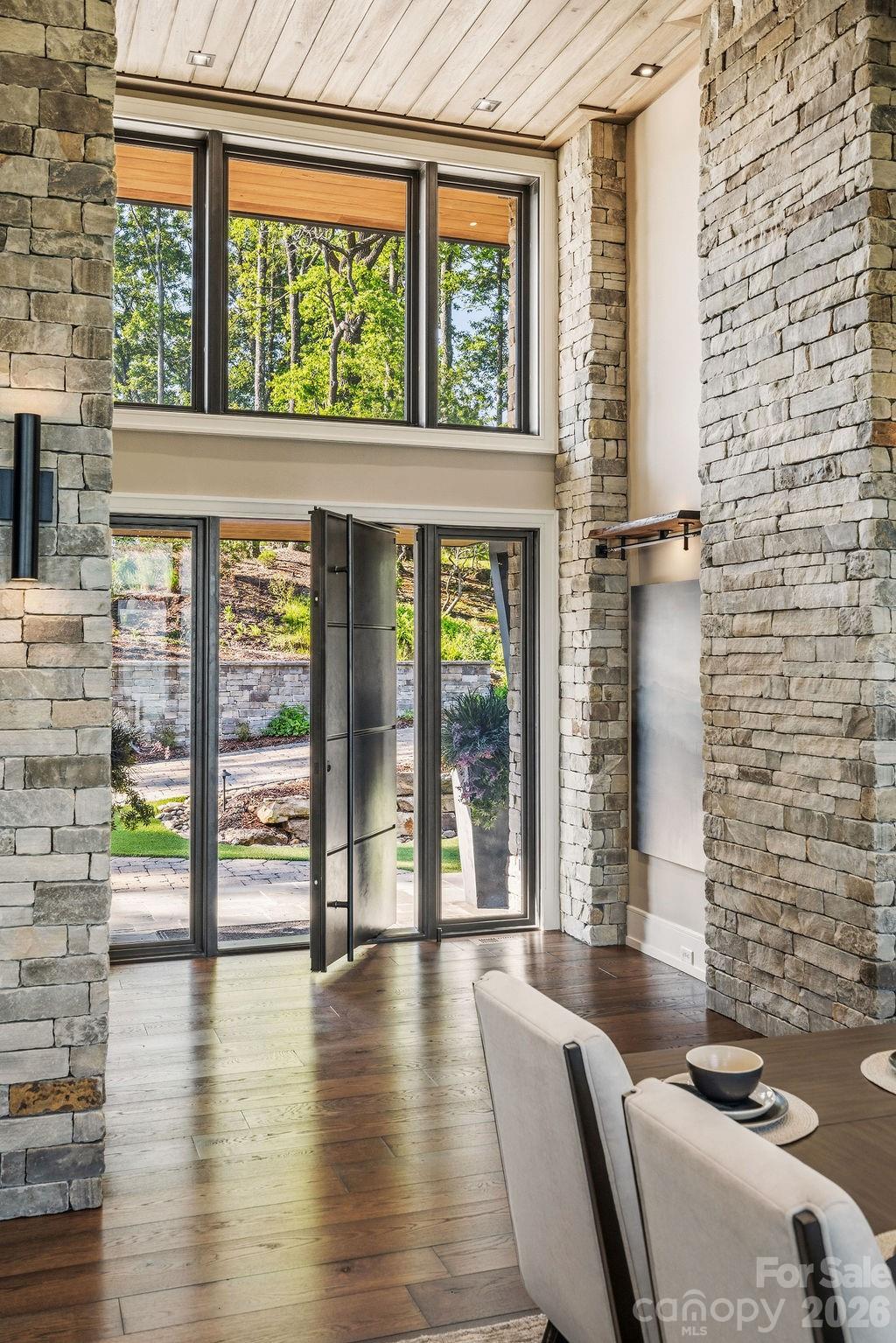 510 Cloud Top Way Property Photo 9