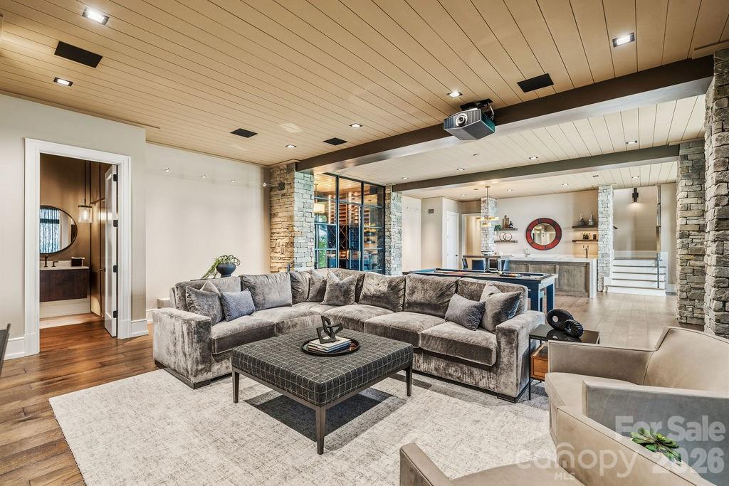510 Cloud Top Way Property Photo 32