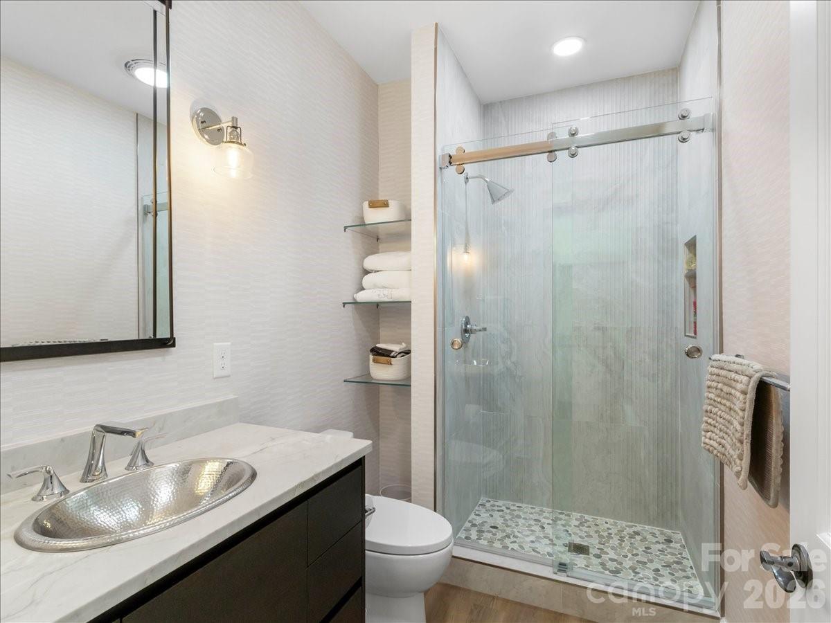 530 Andrew Banks Road B4 Property Photo 19