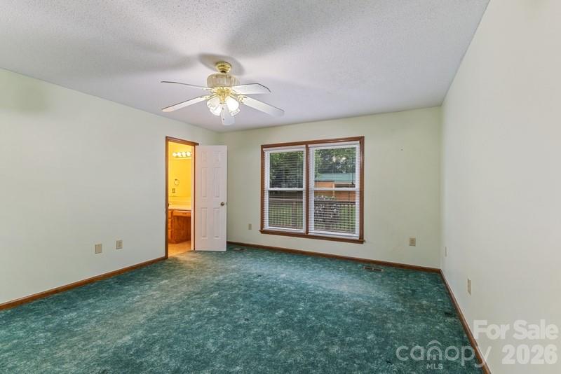 105 Spurgen Drive Property Photo 12