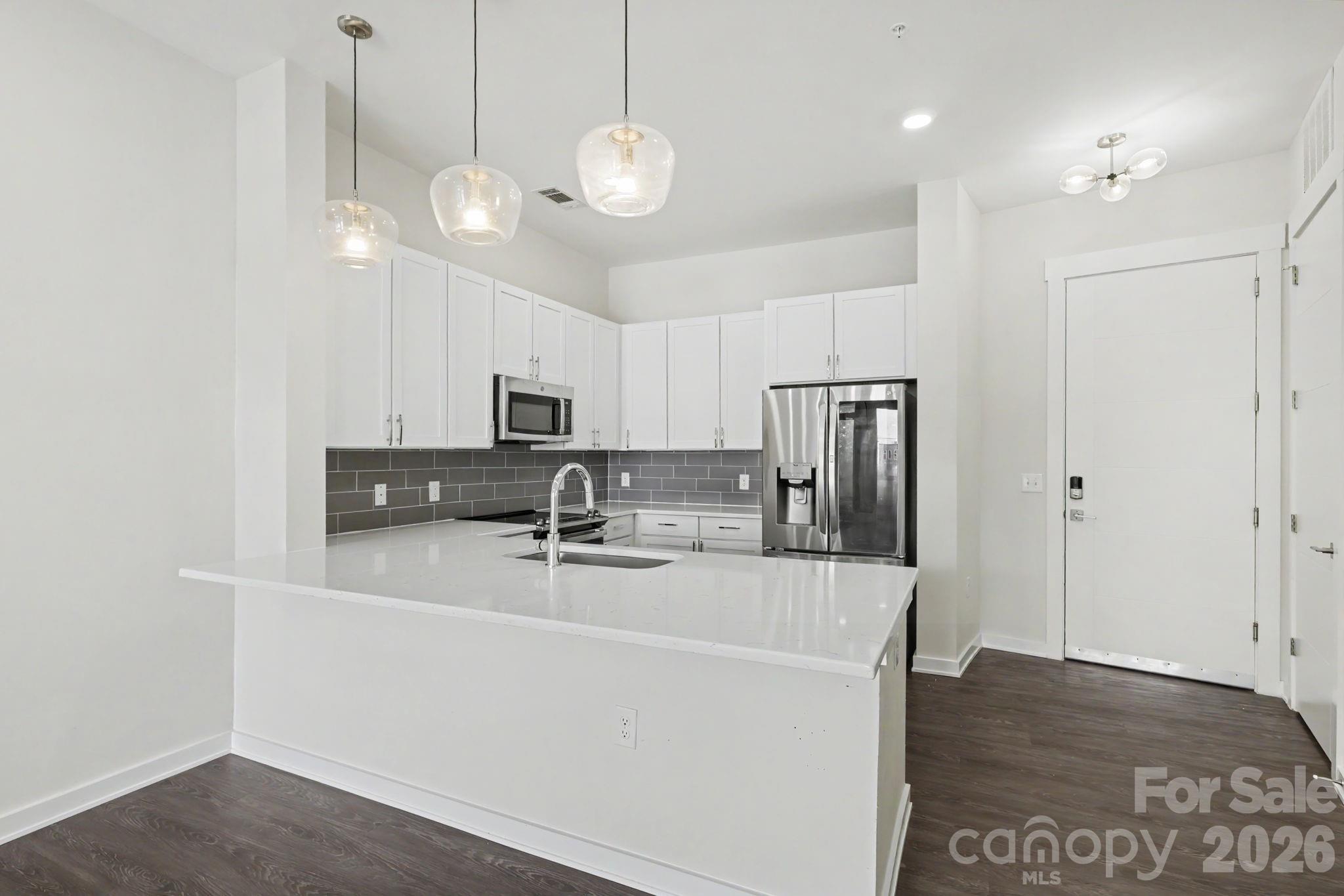 3630 N N Davidson Street Property Photo 20