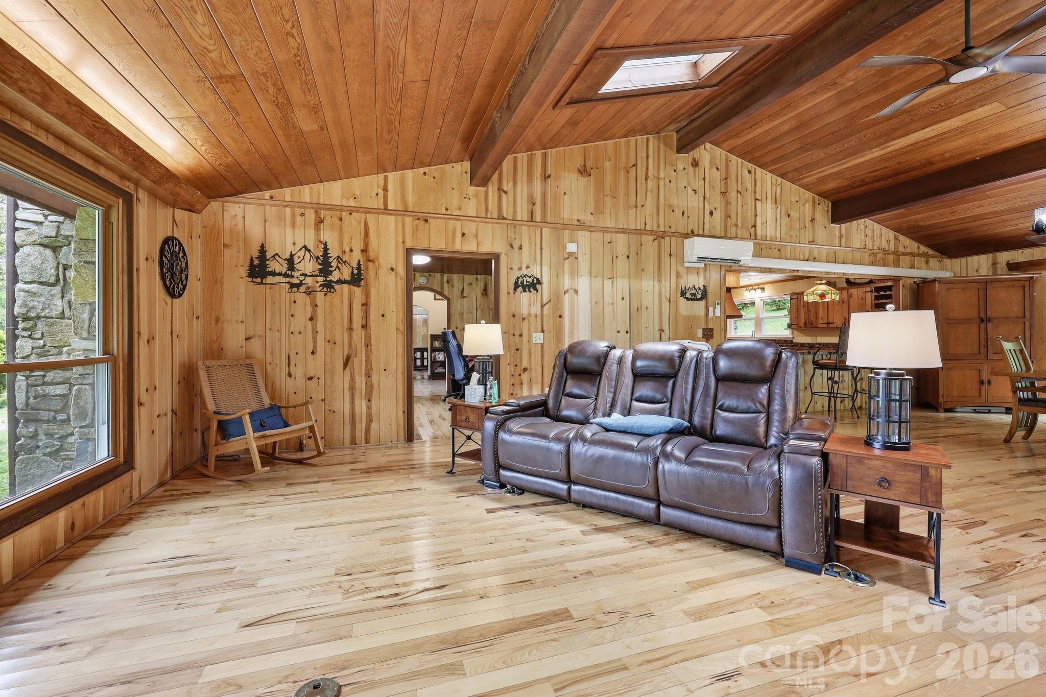 570 Rugged Top Road Property Photo 8