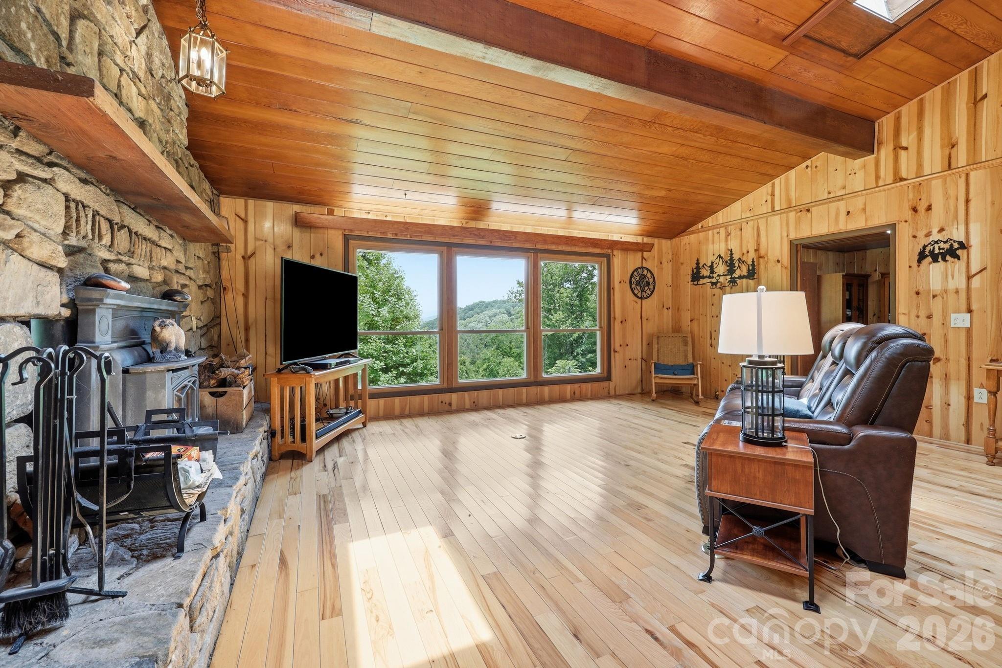 570 Rugged Top Road Property Photo 9