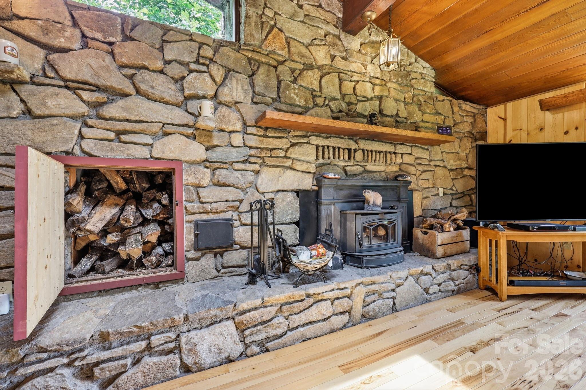 570 Rugged Top Road Property Photo 10