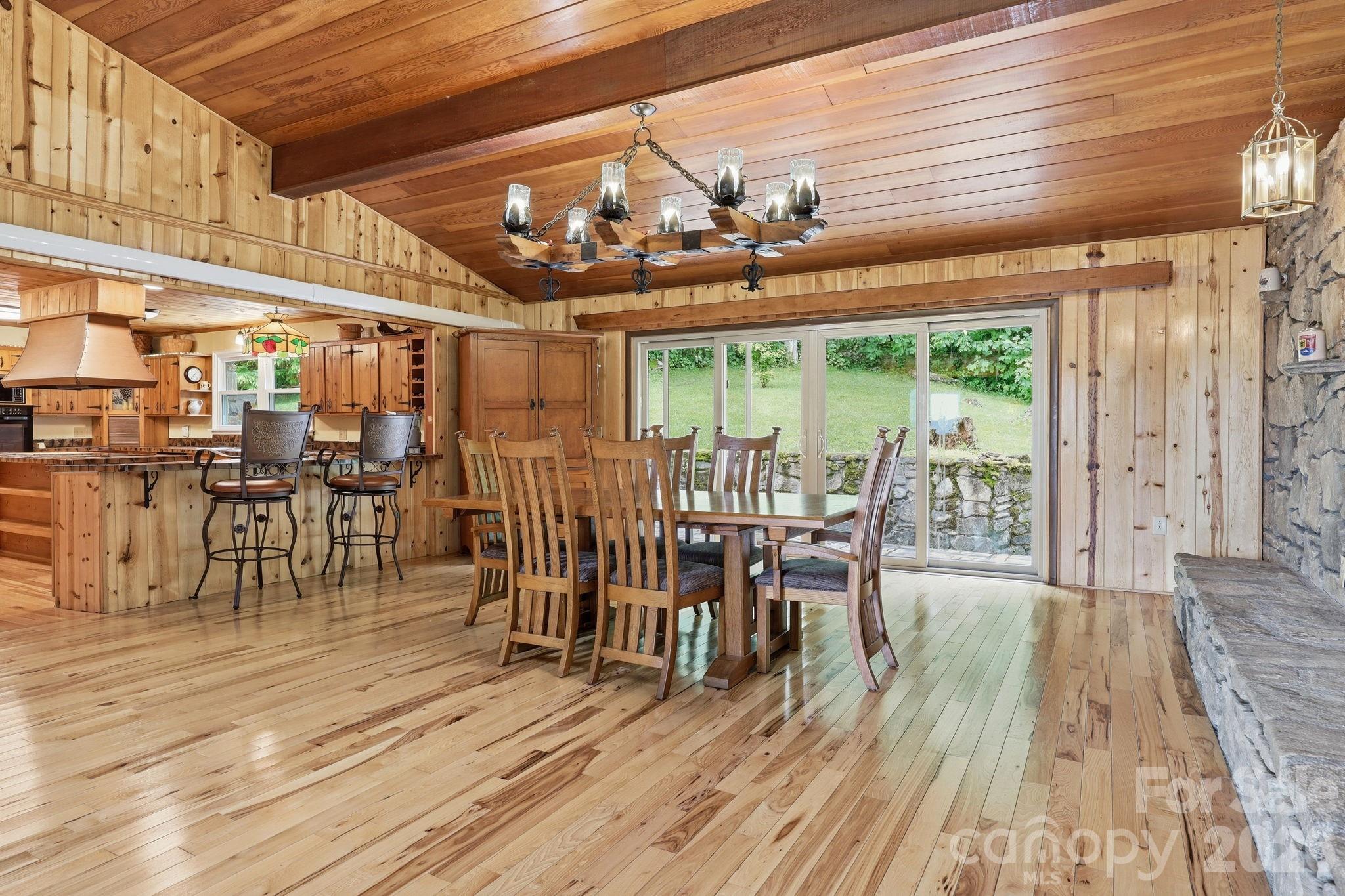 570 Rugged Top Road Property Photo 11