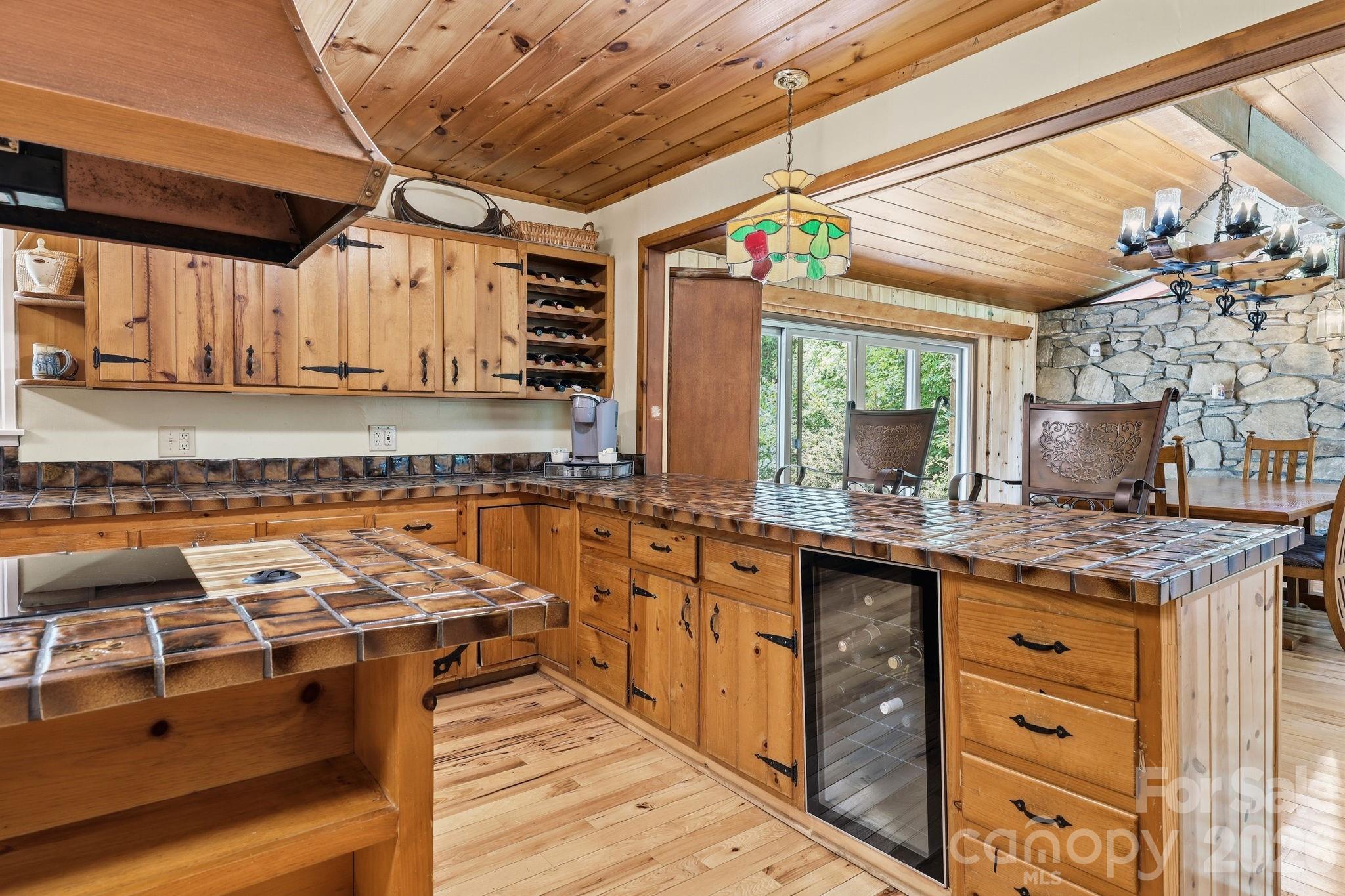 570 Rugged Top Road Property Photo 16