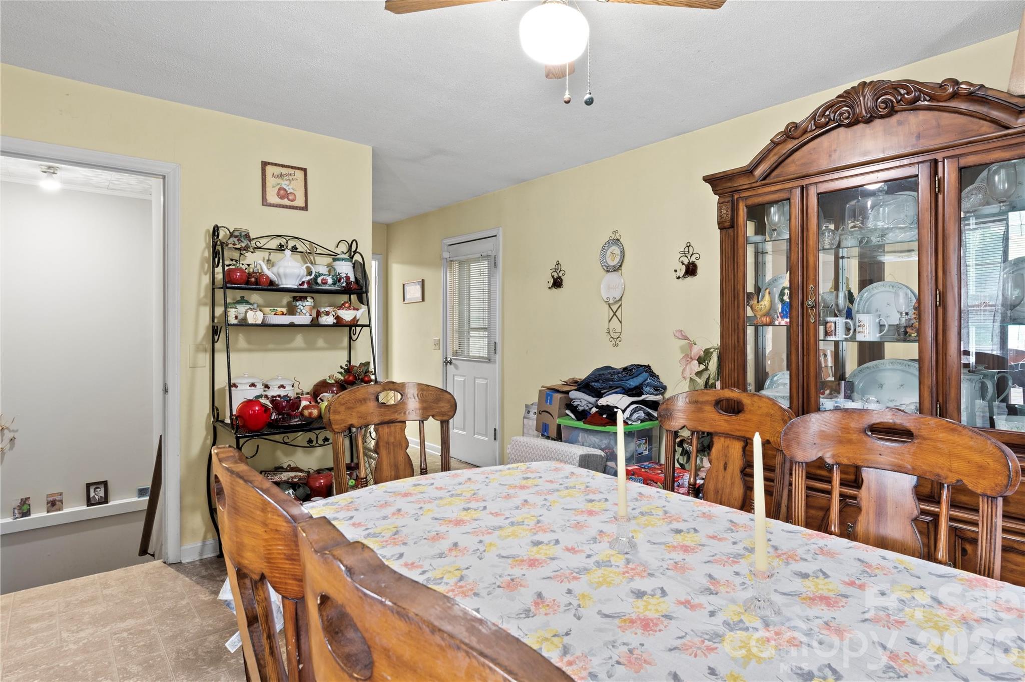 303 Alexander Drive Property Photo 14