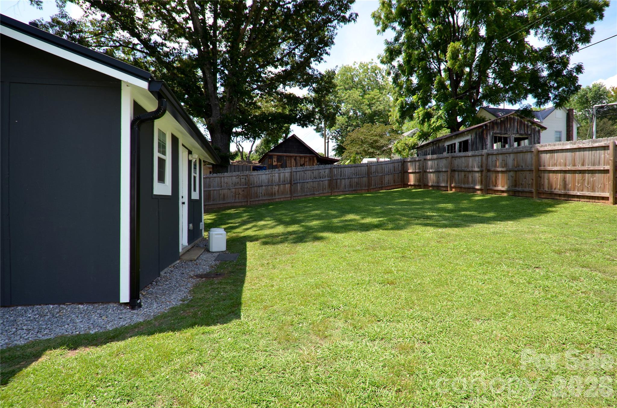 120 7th Street 20 Property Photo 6