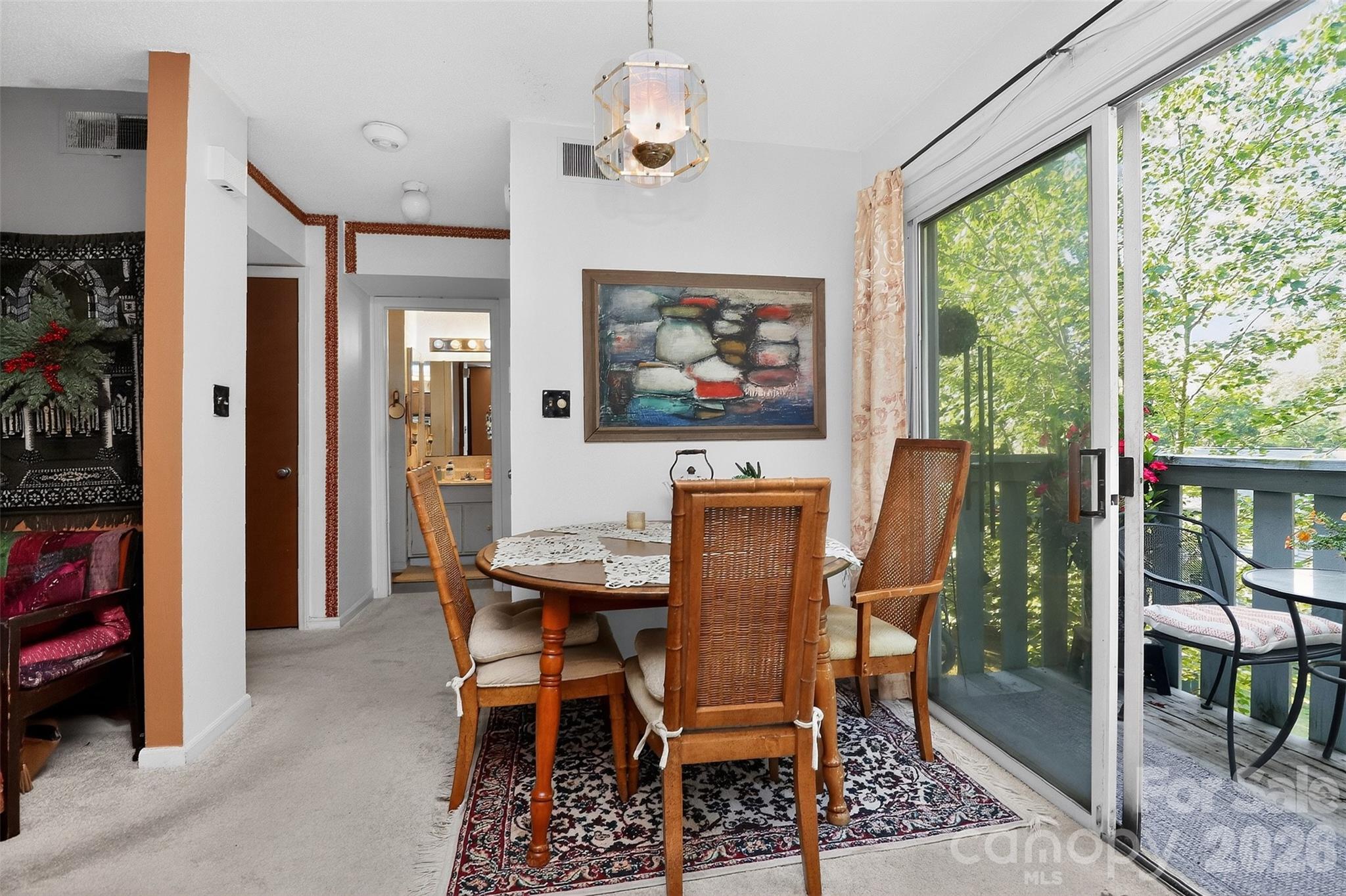1906 Meadowlark Lane 15 Property Photo 12