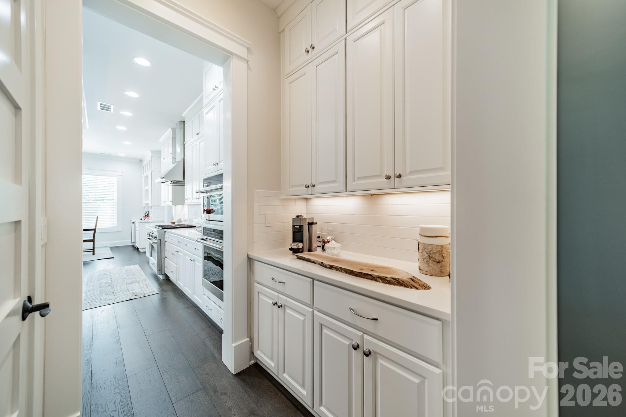 2008 Kenmere Lane Property Photo 12