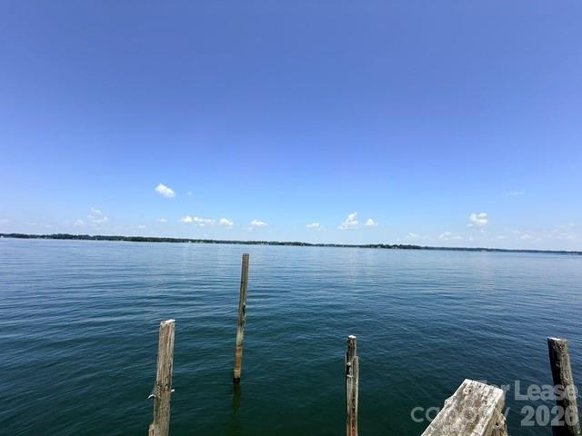 21107 Island Forest Drive Property Photo 5