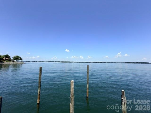 21107 Island Forest Drive Property Photo 6