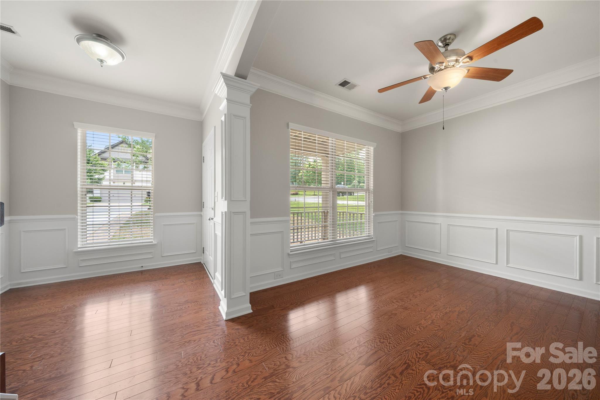 523 Danson Drive Property Photo 2