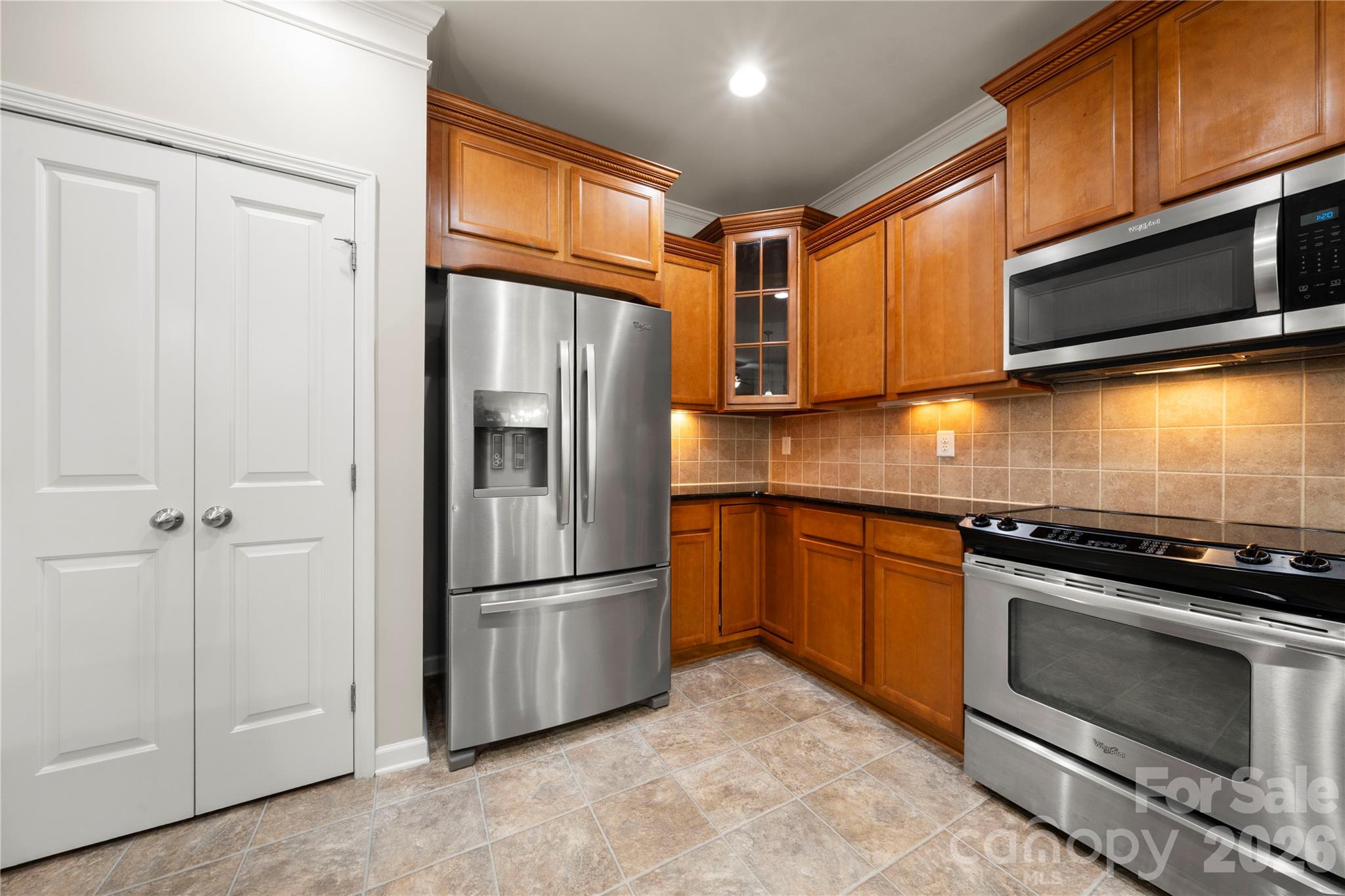 523 Danson Drive Property Photo 13
