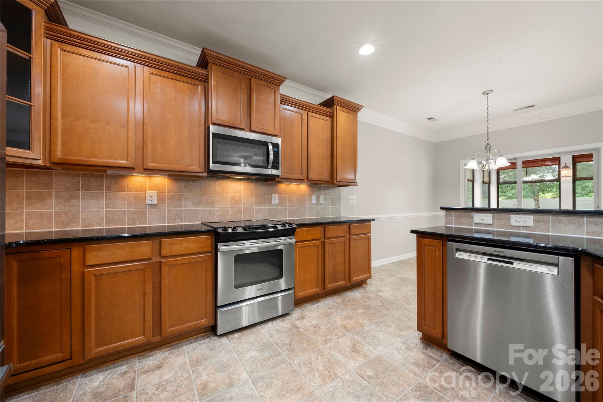 523 Danson Drive Property Photo 14