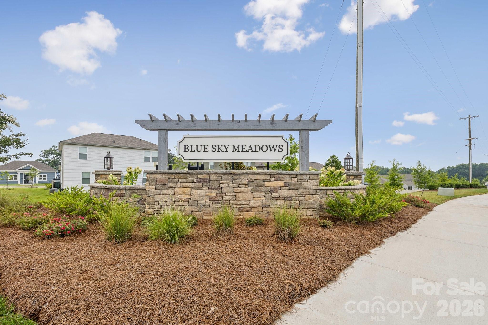 2741 Blue Sky Meadows Drive Property Photo 10