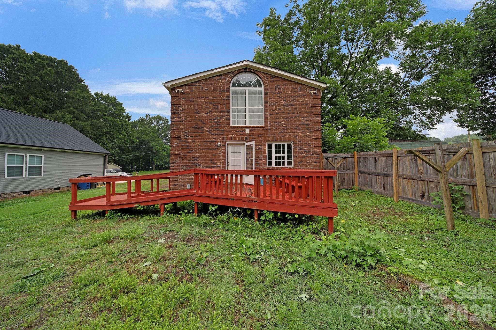 115 Lippard Street Property Photo 20