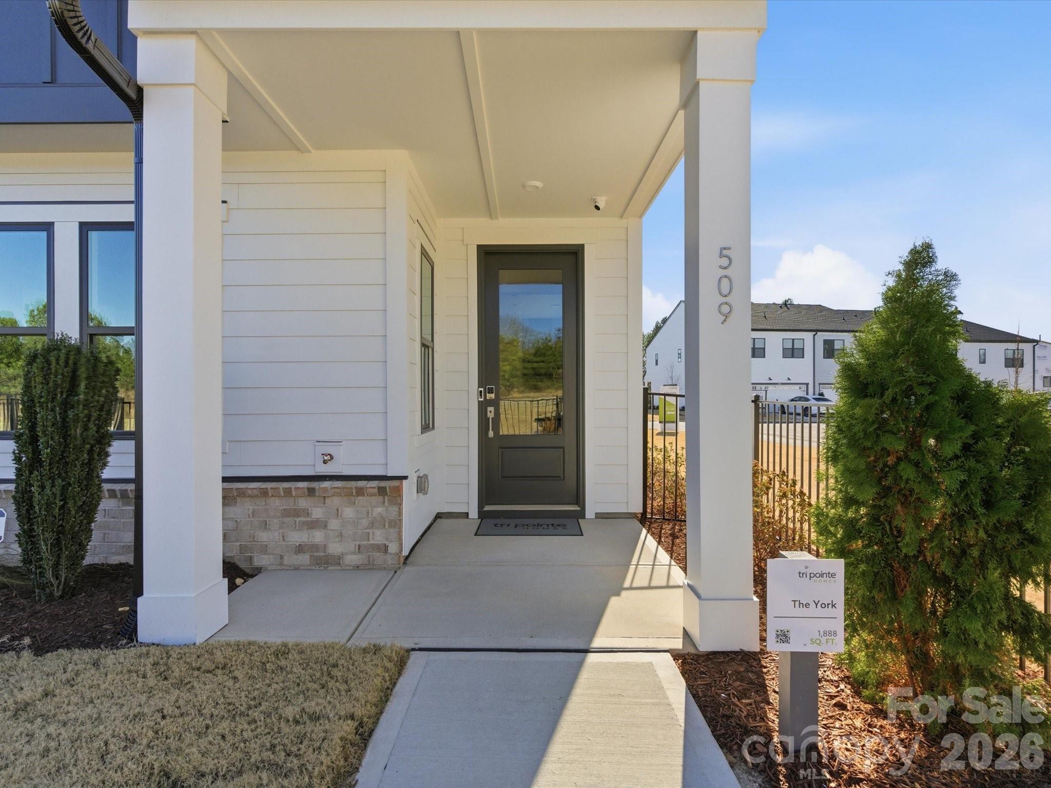 442 Nash Street Property Photo 2