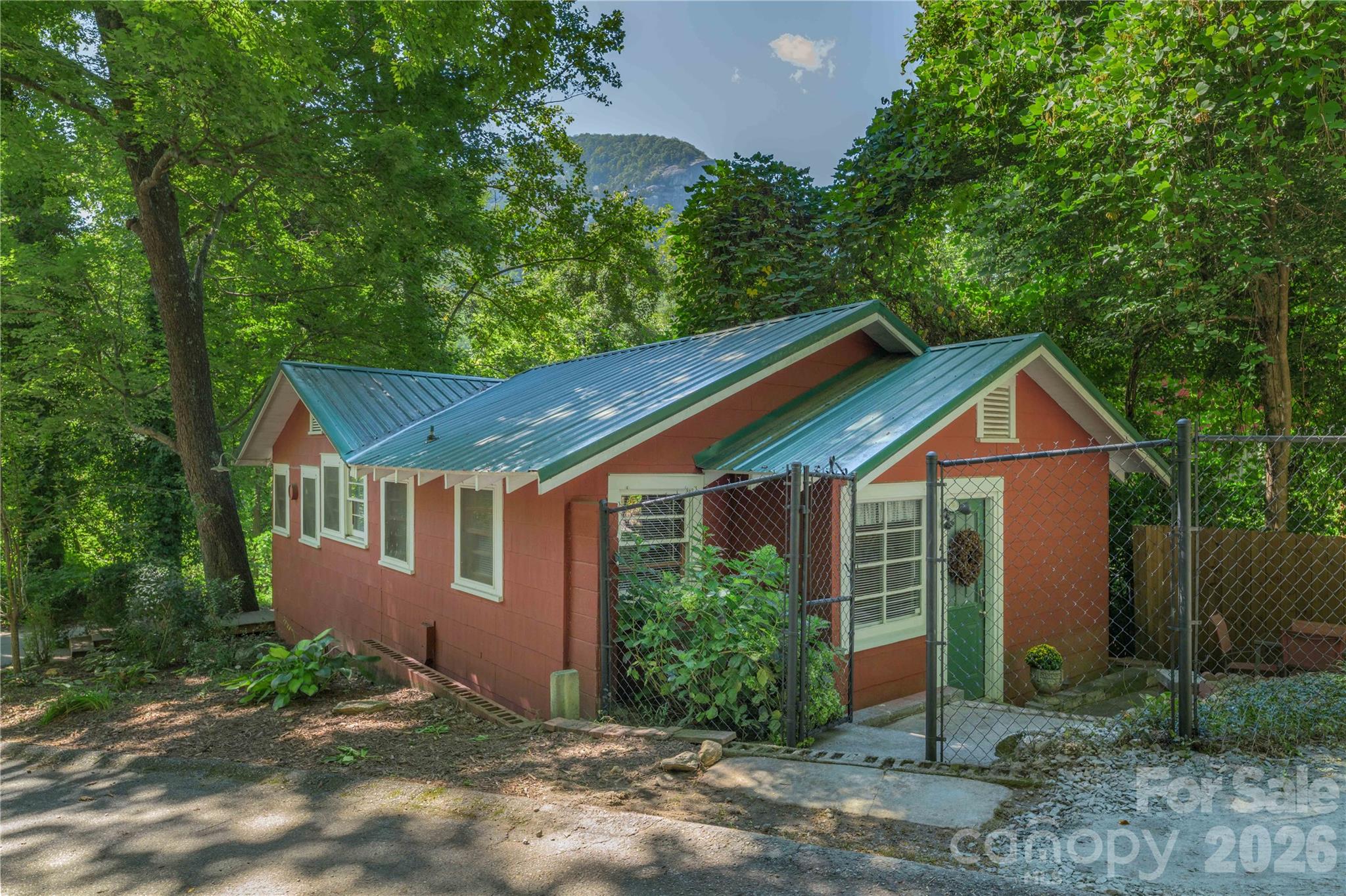 413 Terrace Drive Property Photo 2