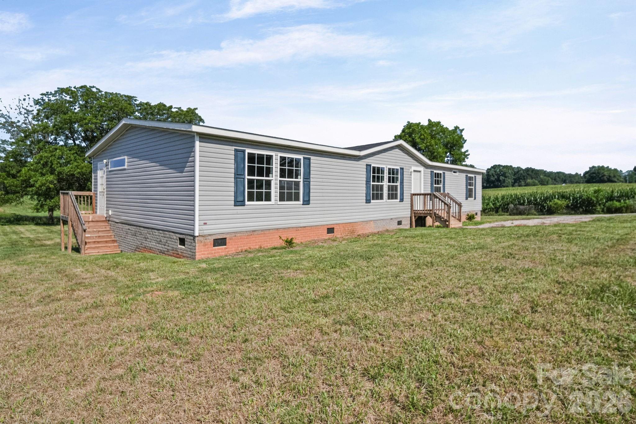 5131 Red Hill Mount Vernon Road Property Photo 1