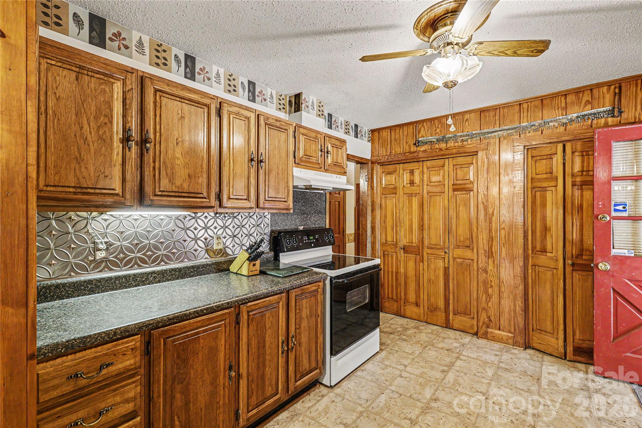 8008 W Duncan Road Property Photo 9