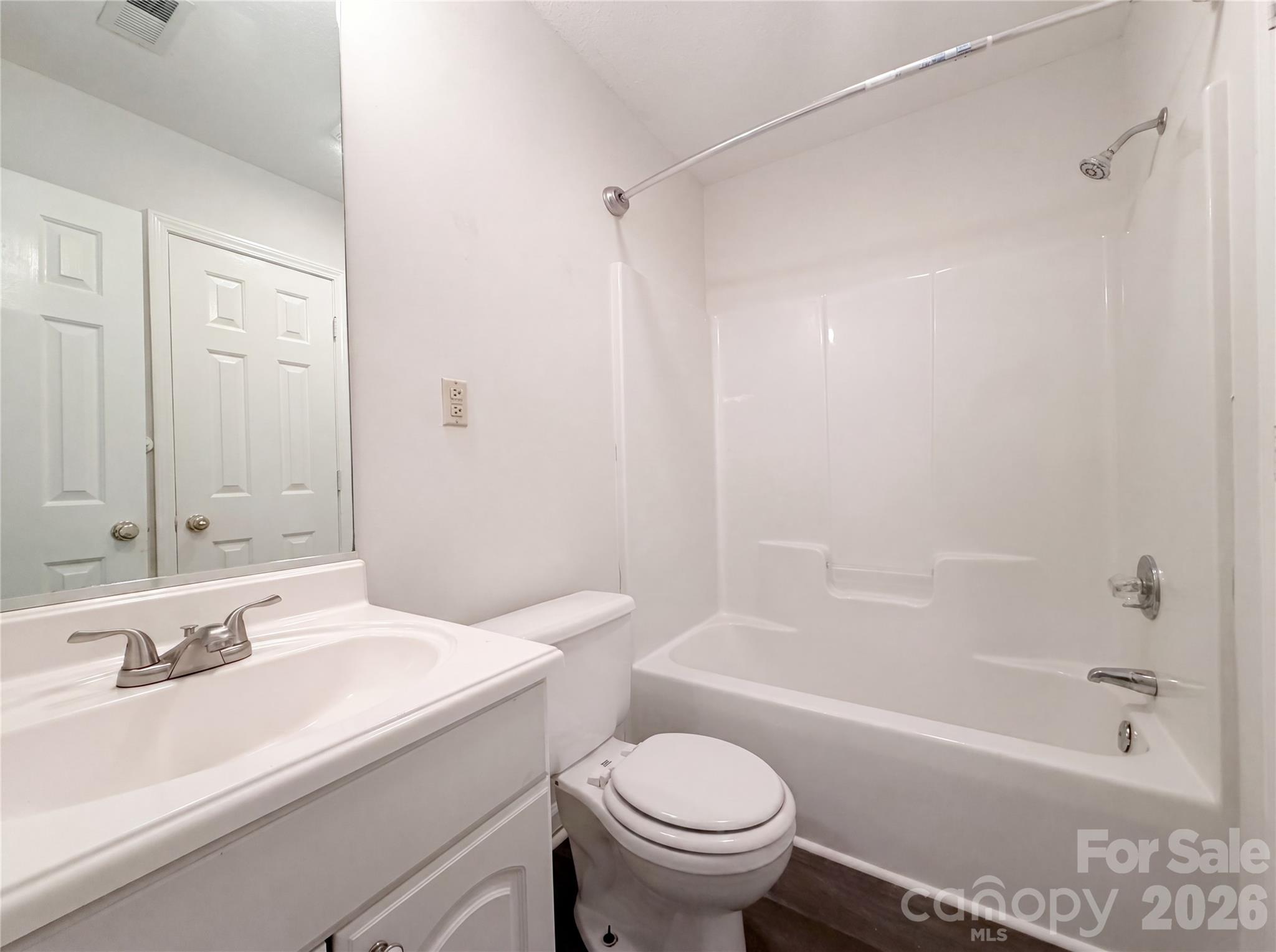 221 Grandview Drive Property Photo 12