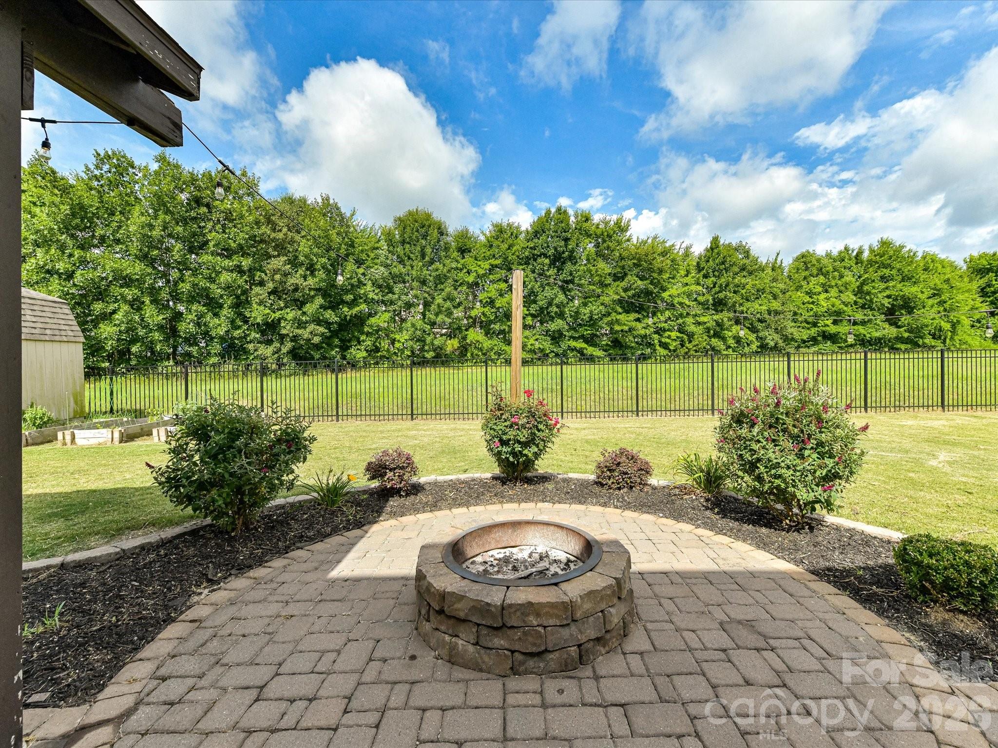 1033 Blue Stream Lane Property Photo 31