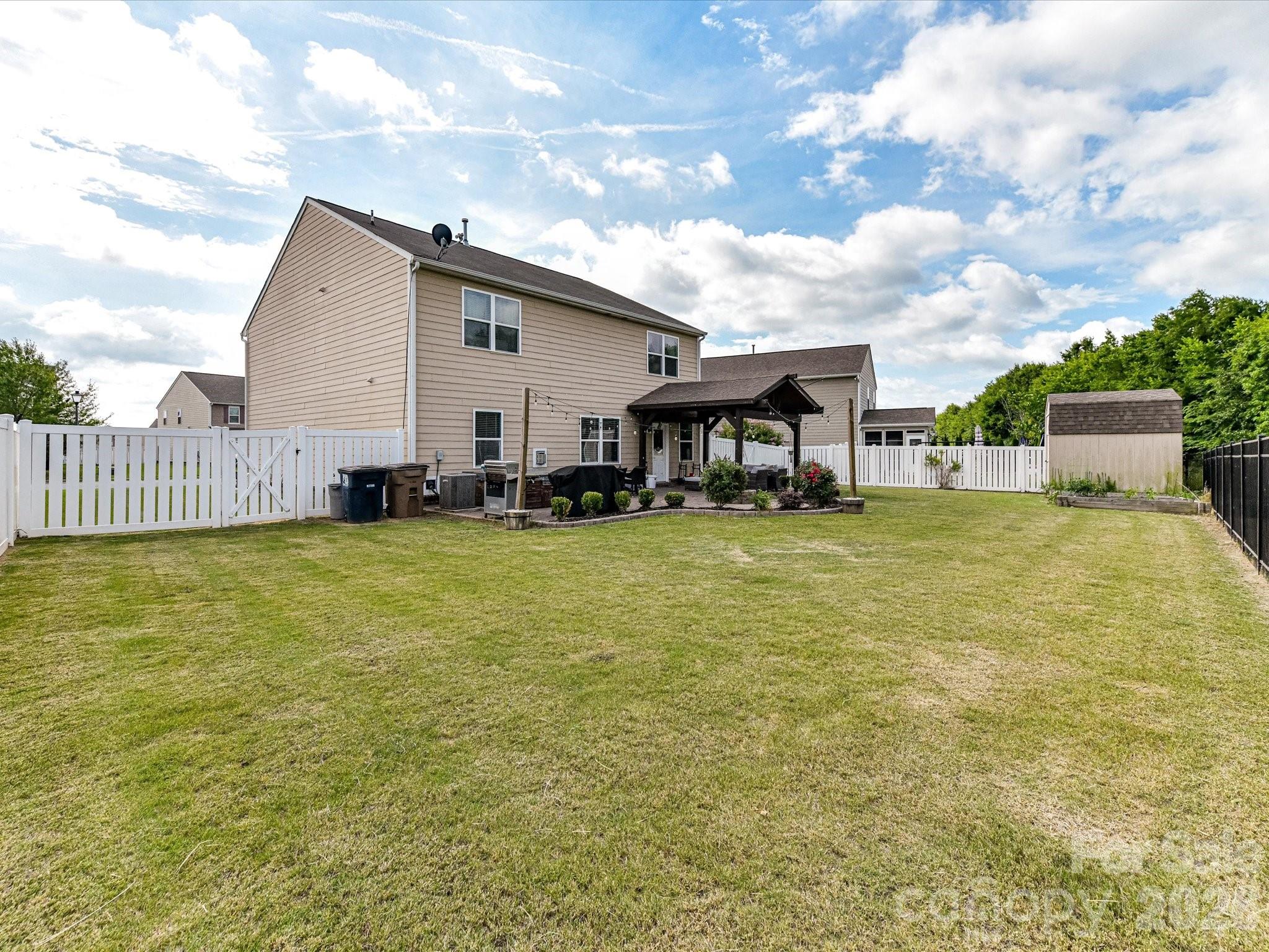 1033 Blue Stream Lane Property Photo 35