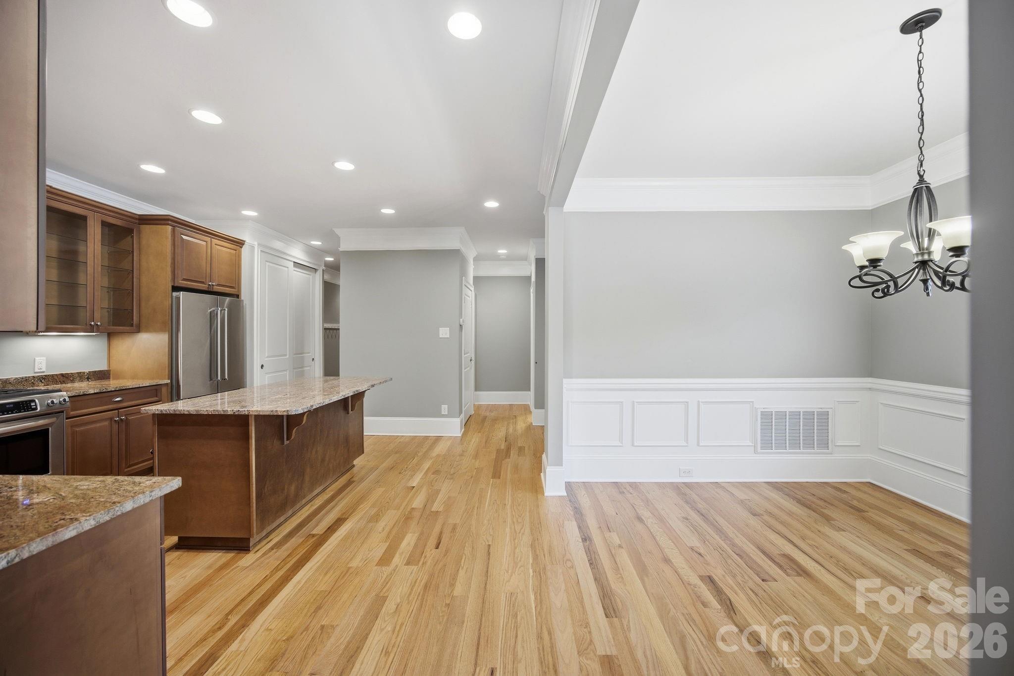 425 Spring Street Property Photo 11