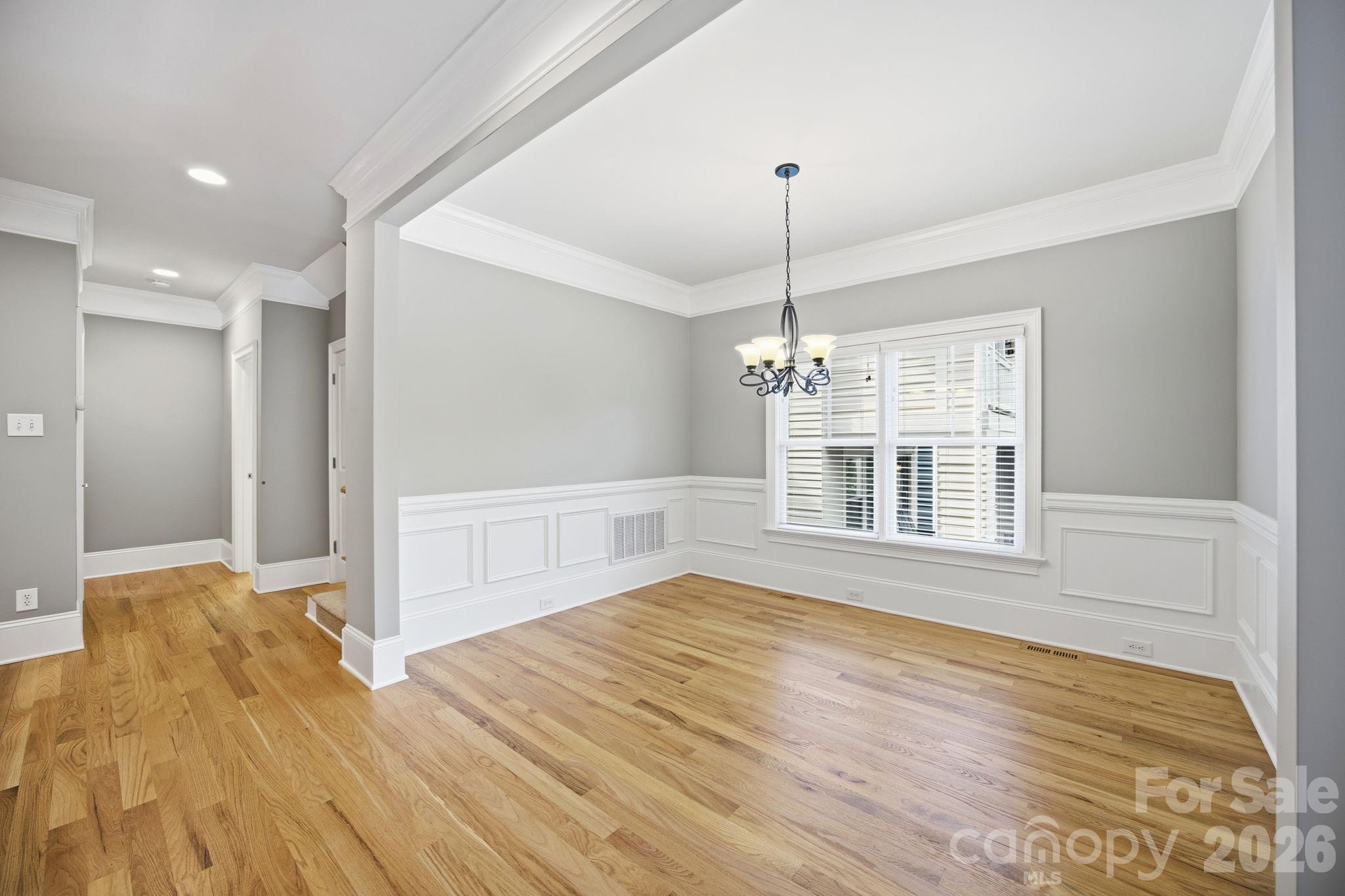 425 Spring Street Property Photo 12