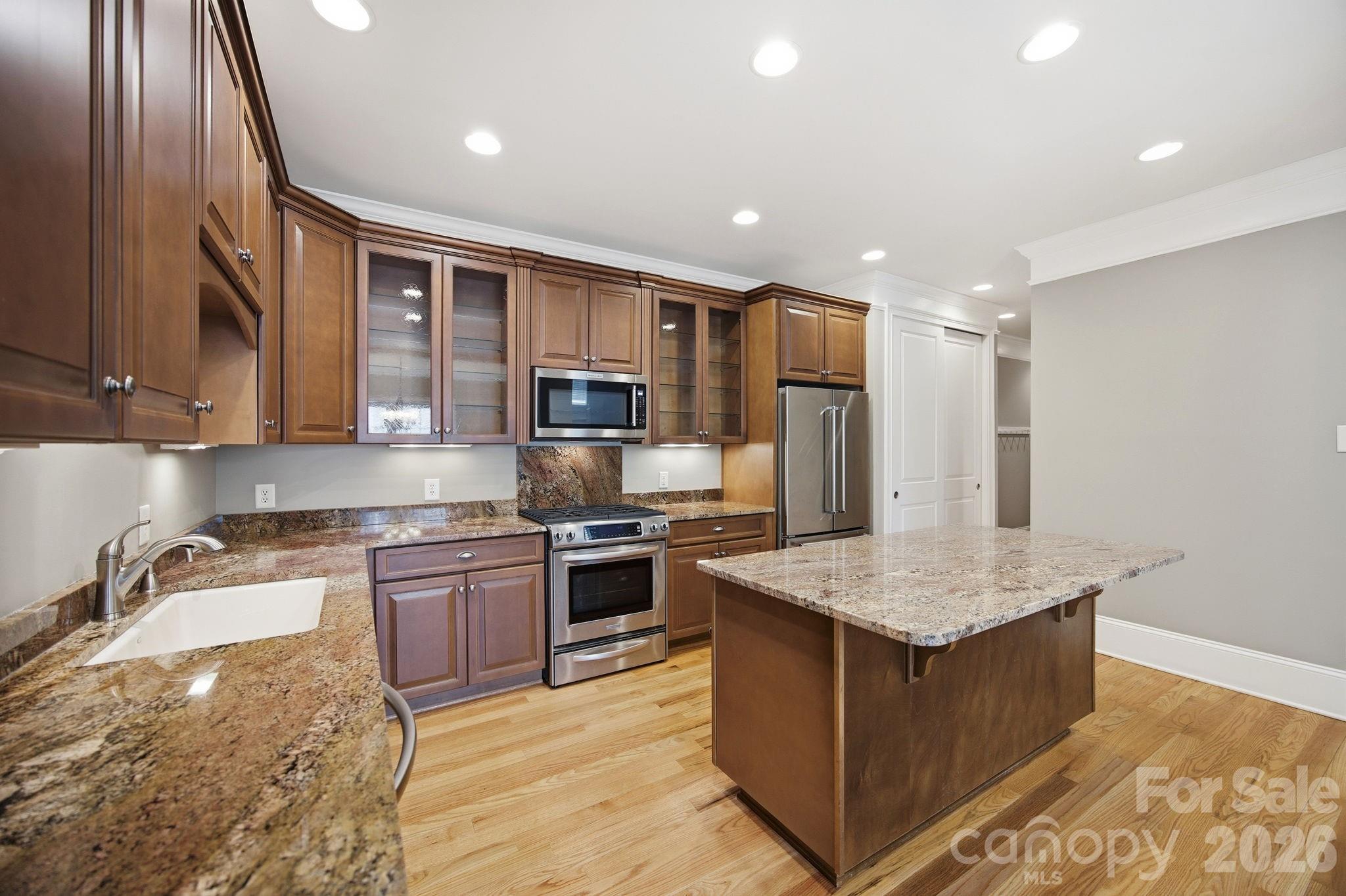 425 Spring Street Property Photo 14