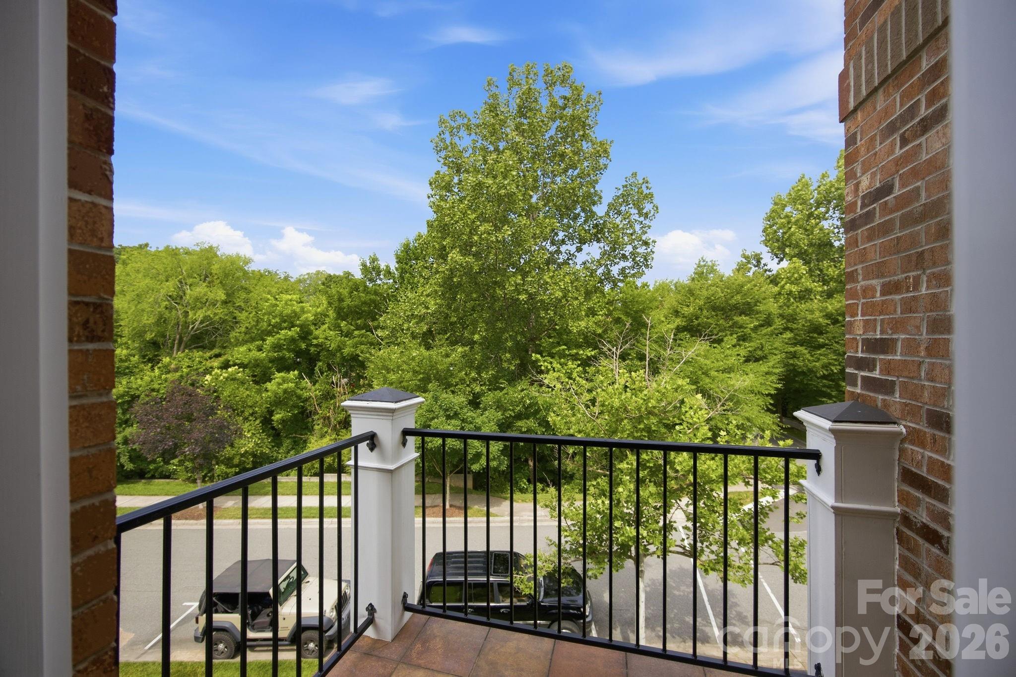 425 Spring Street Property Photo 33