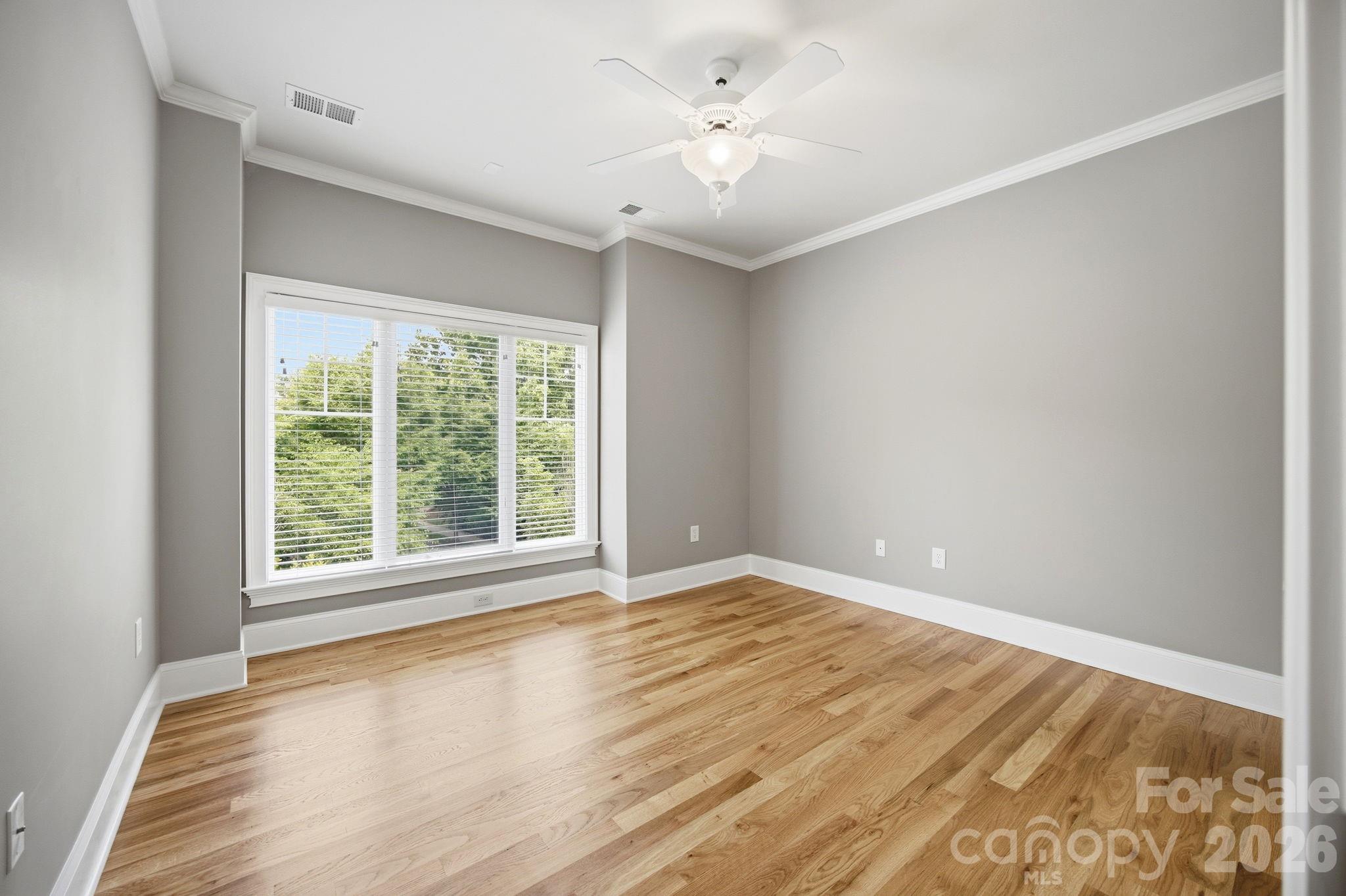 425 Spring Street Property Photo 35