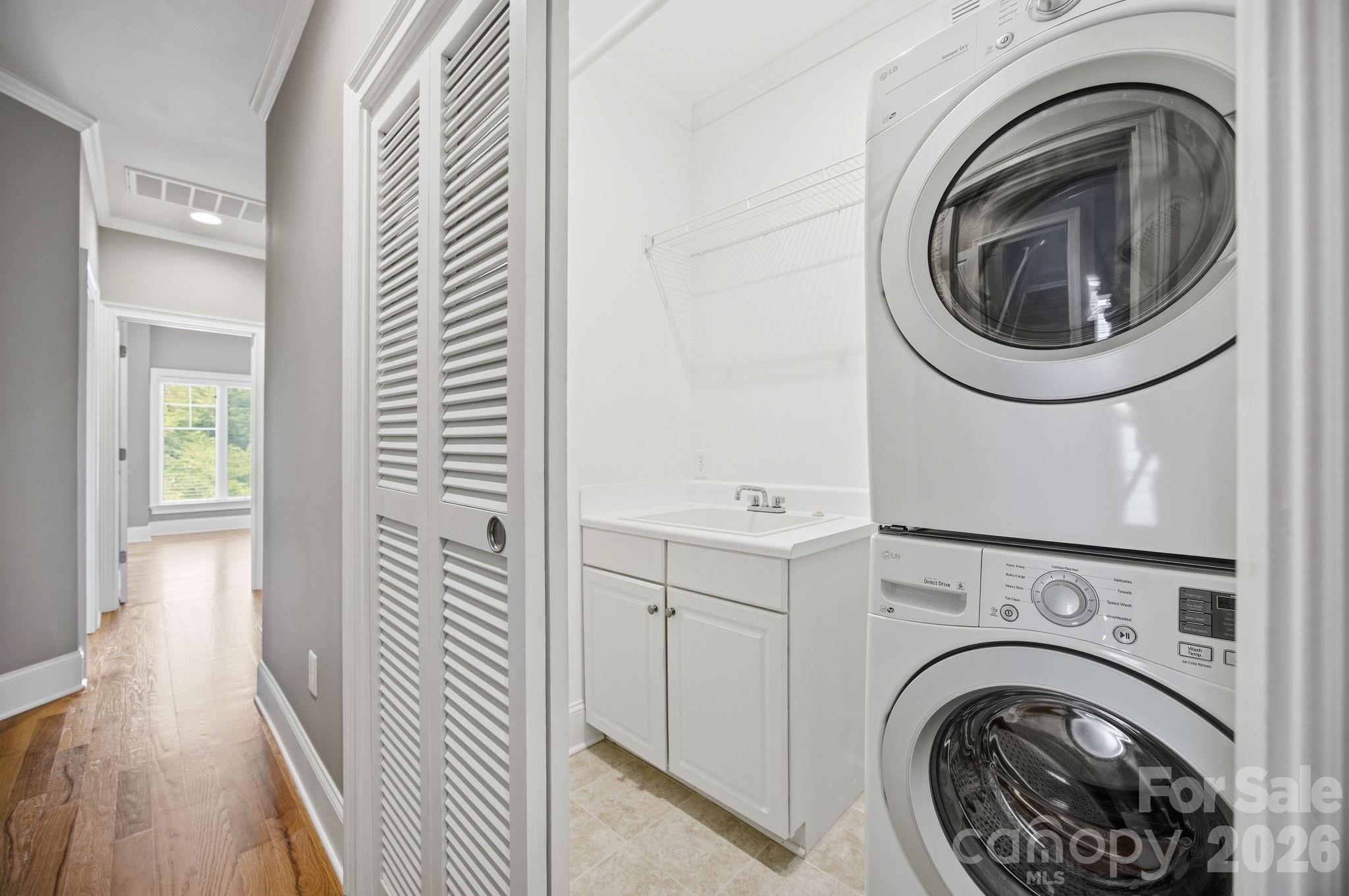 425 Spring Street Property Photo 39