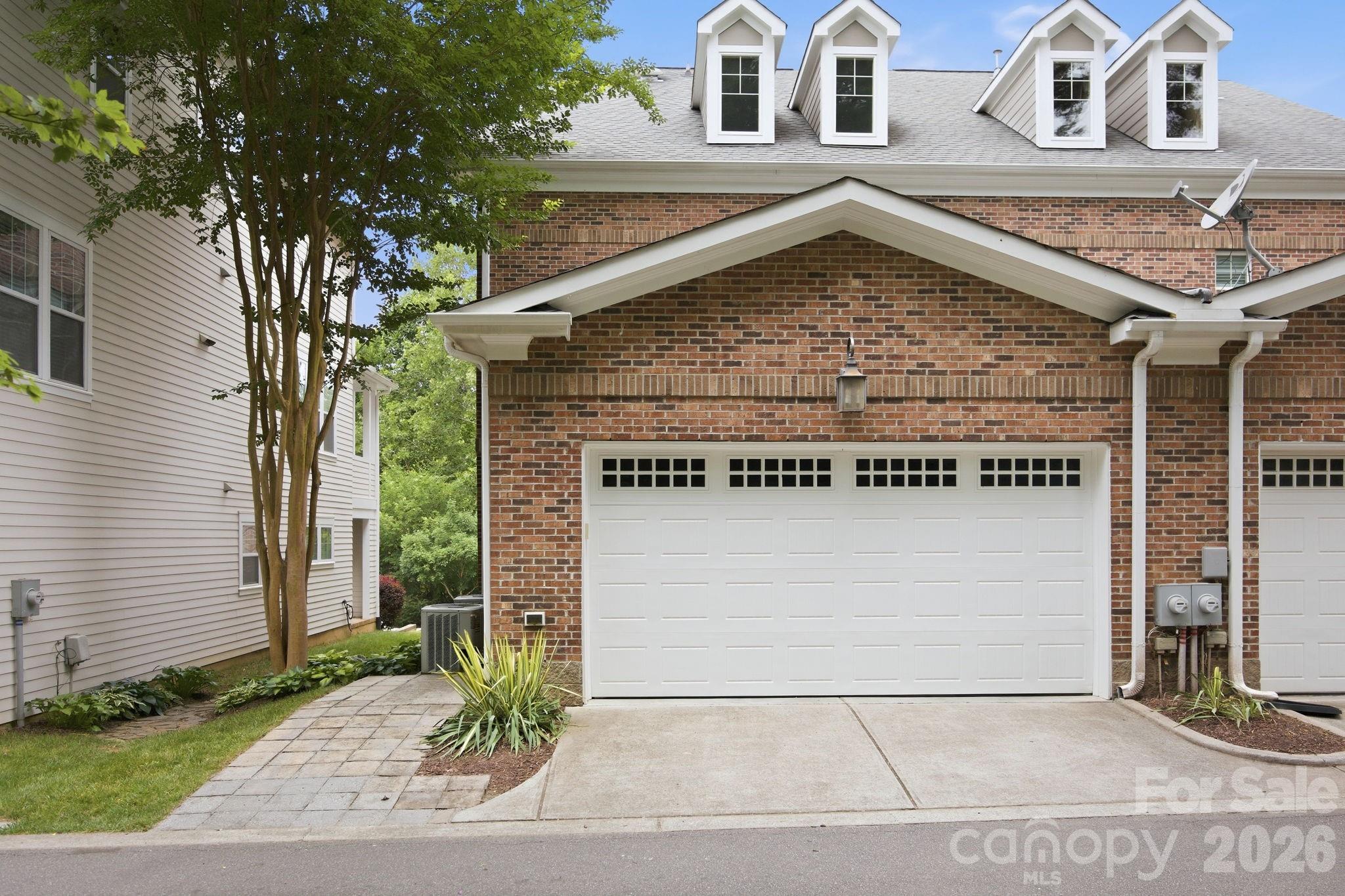 425 Spring Street Property Photo 44