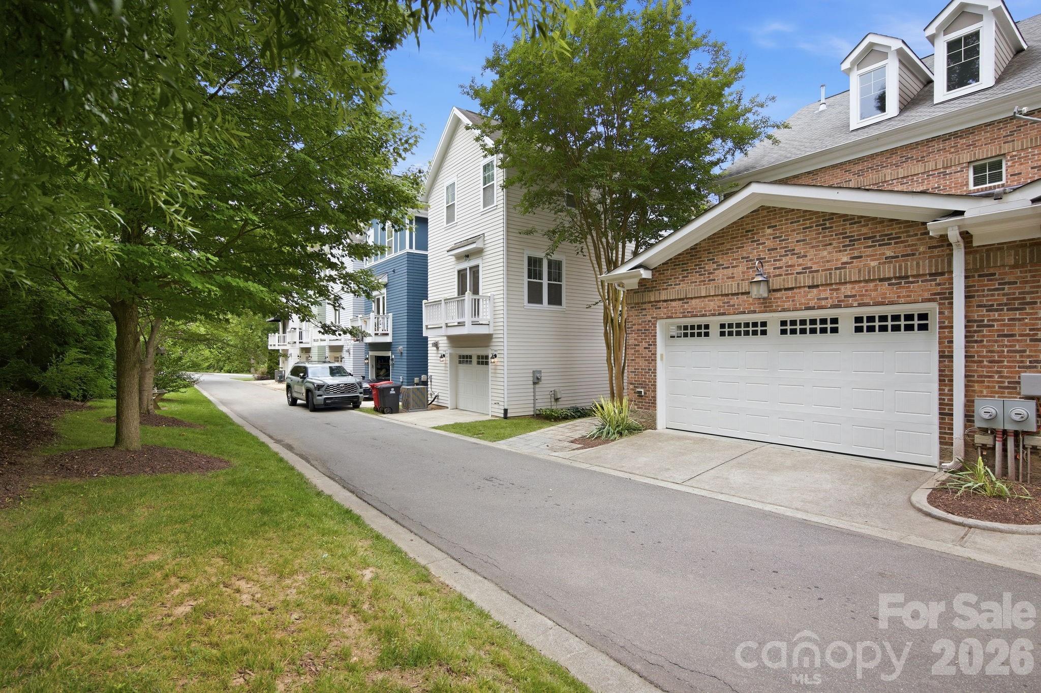 425 Spring Street Property Photo 45