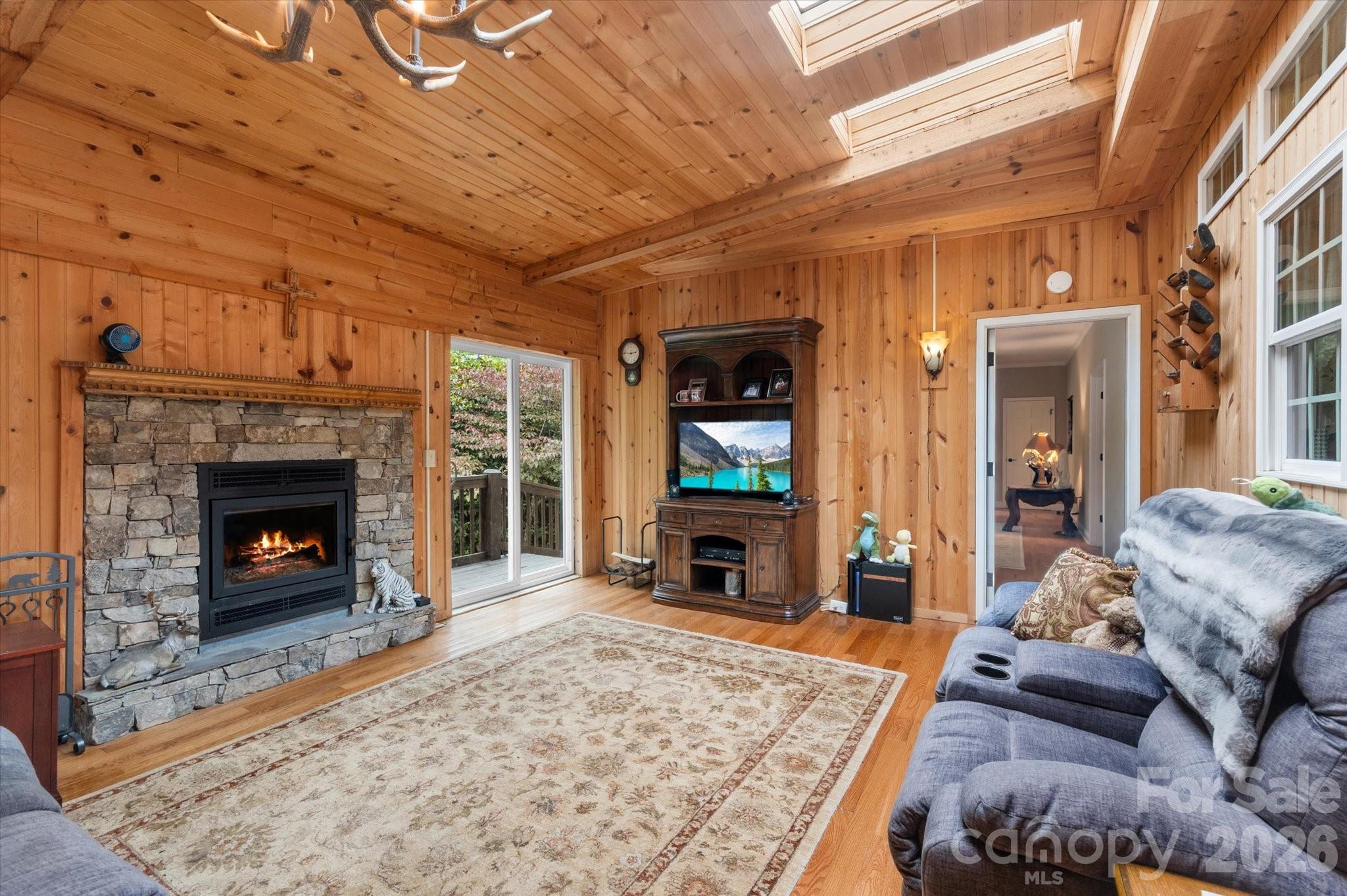 115 Barton Road Property Photo 6