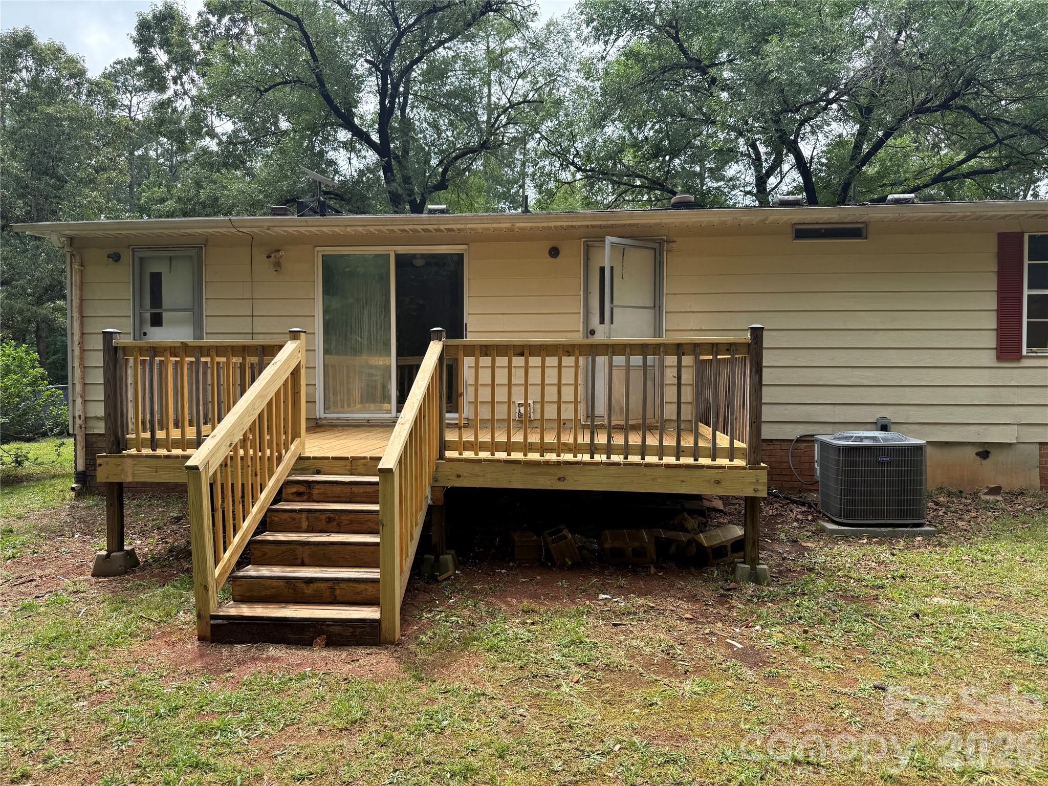 211 Corry Lane Property Photo 5