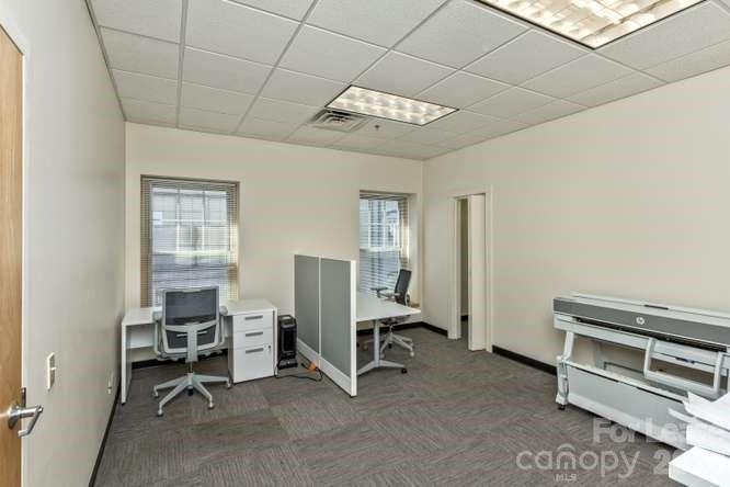 56 College Street 303 Property Photo 3