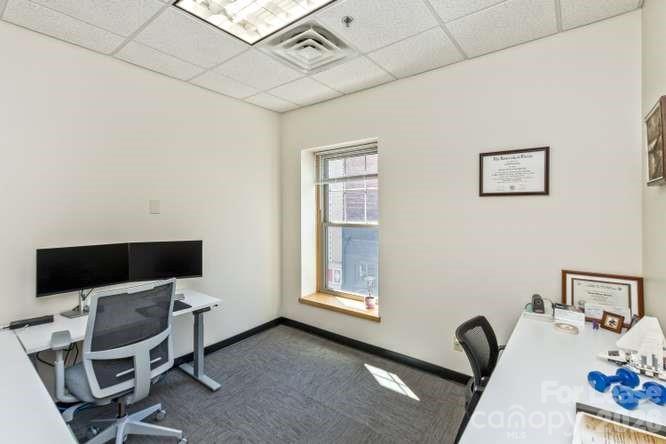 56 College Street 303 Property Photo 7