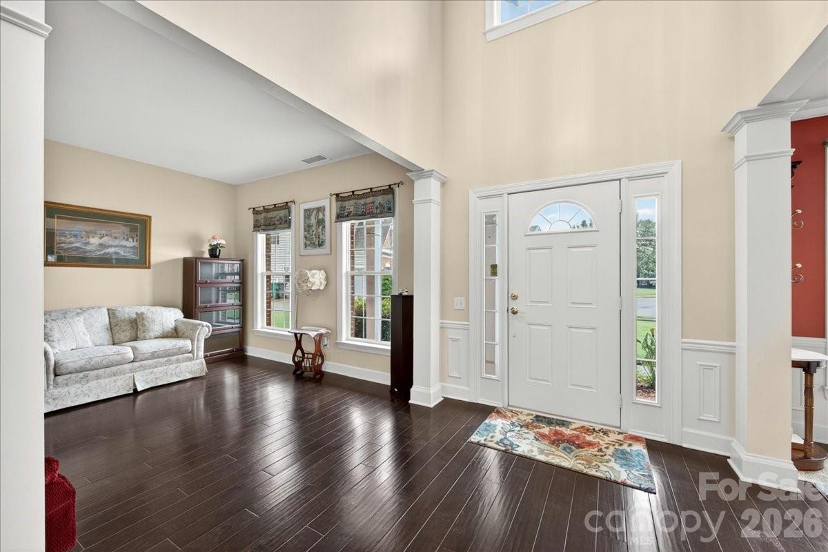 10604 Knight Castle Drive 60 Property Photo 4